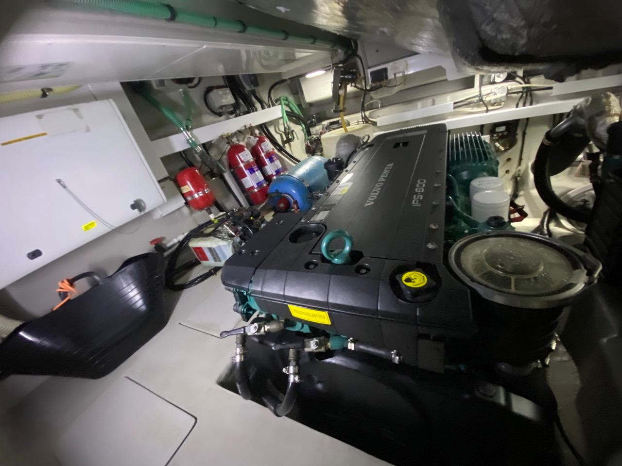 2014 Sunseeker 48 Portofino XPS - 79