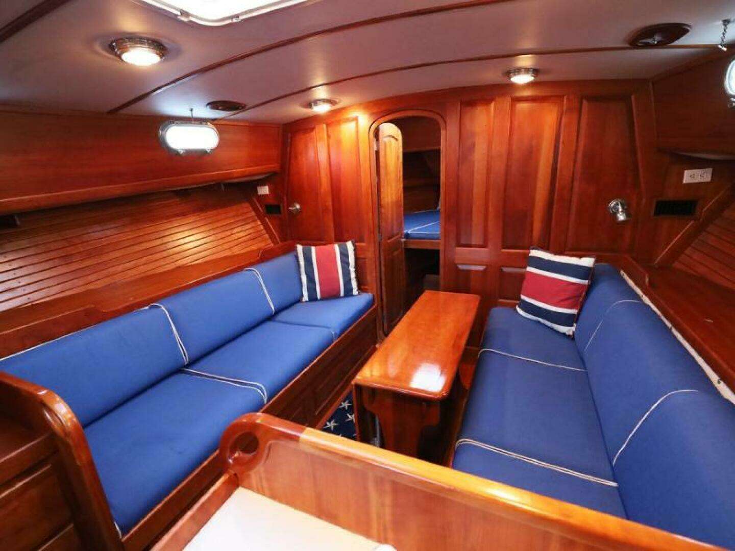 1995 Able 44 - Image 12