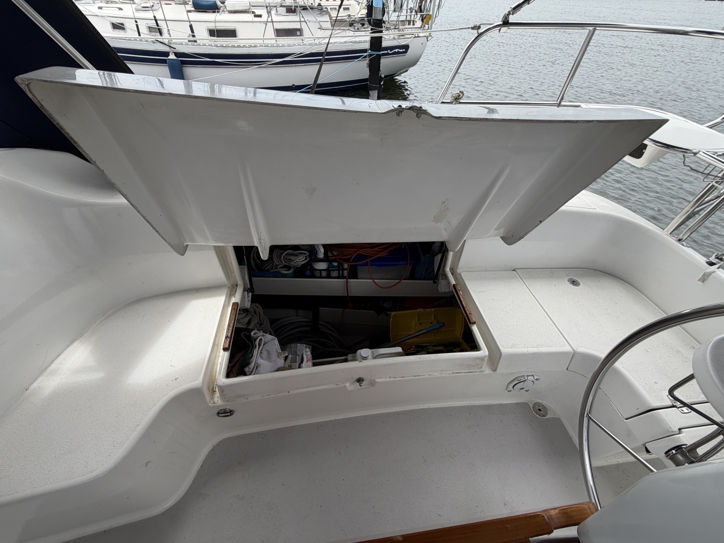 2004 Catalina Catalina 350 - Image 31