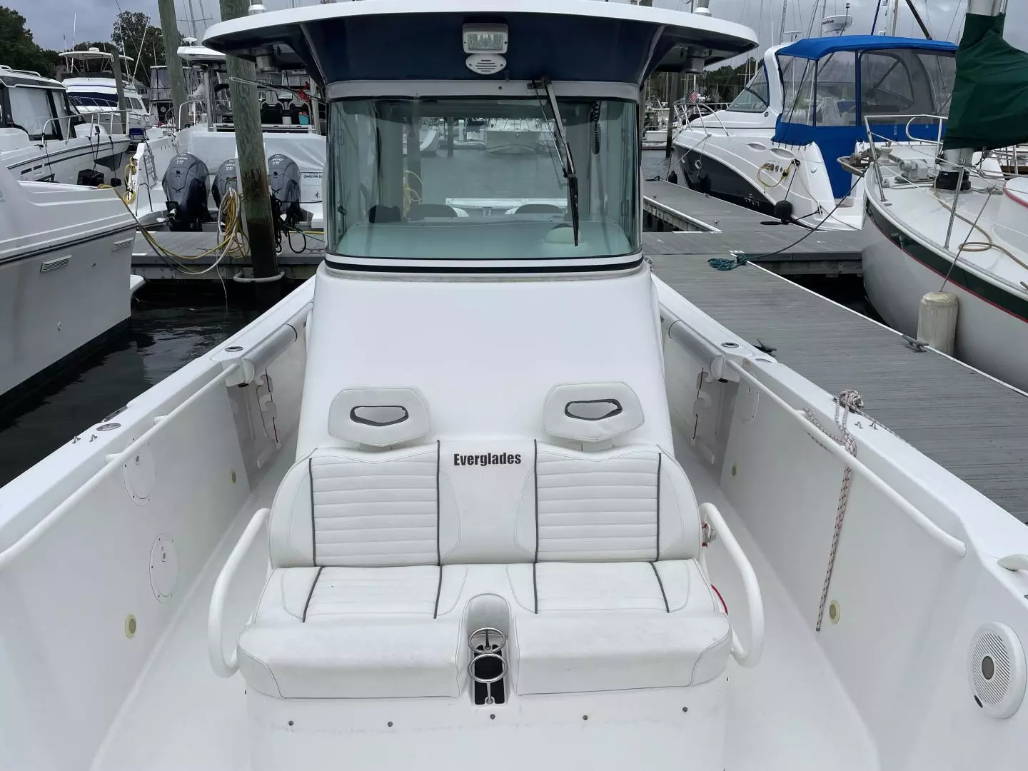 2007 Everglades 290 Pilot - Image 16