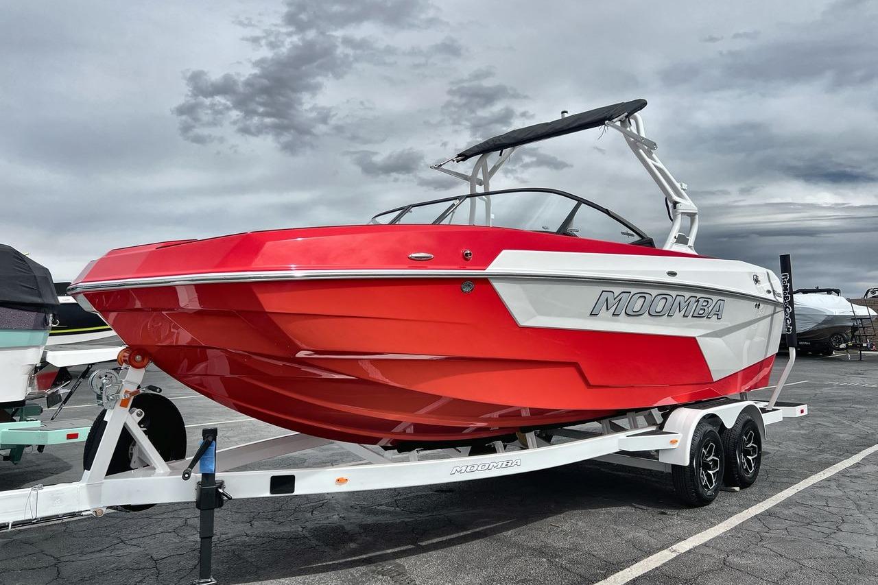 2025 Moomba Max