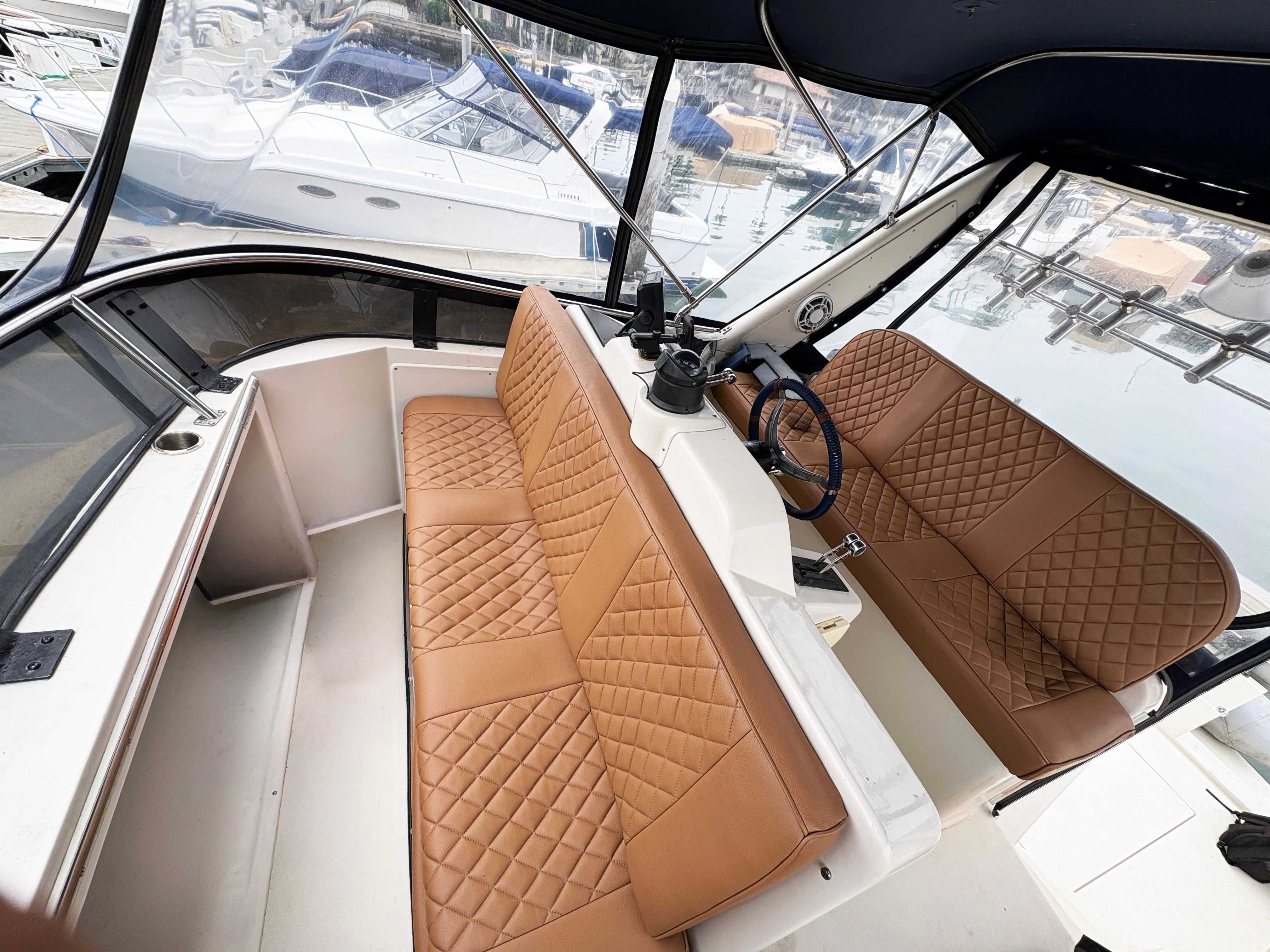 1989 Navigator 336 FlyBridge - 6