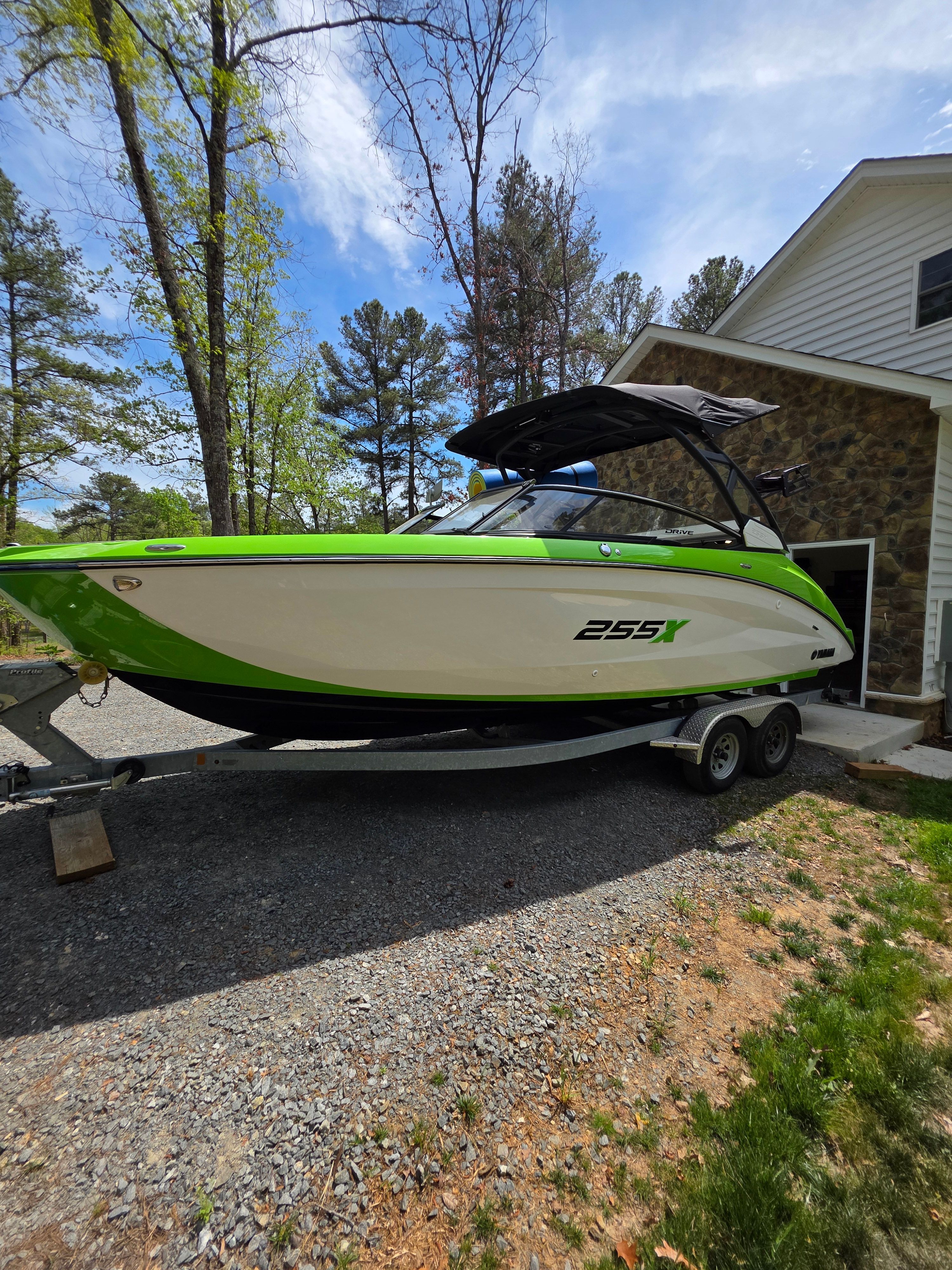 2022 Yamaha Boats 255XD - 2