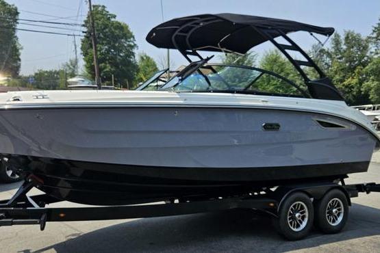 2026 Sea Ray SDX 230