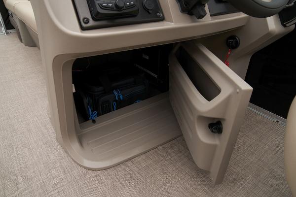 2025 Sun Tracker SportFish 20 DLX - 26