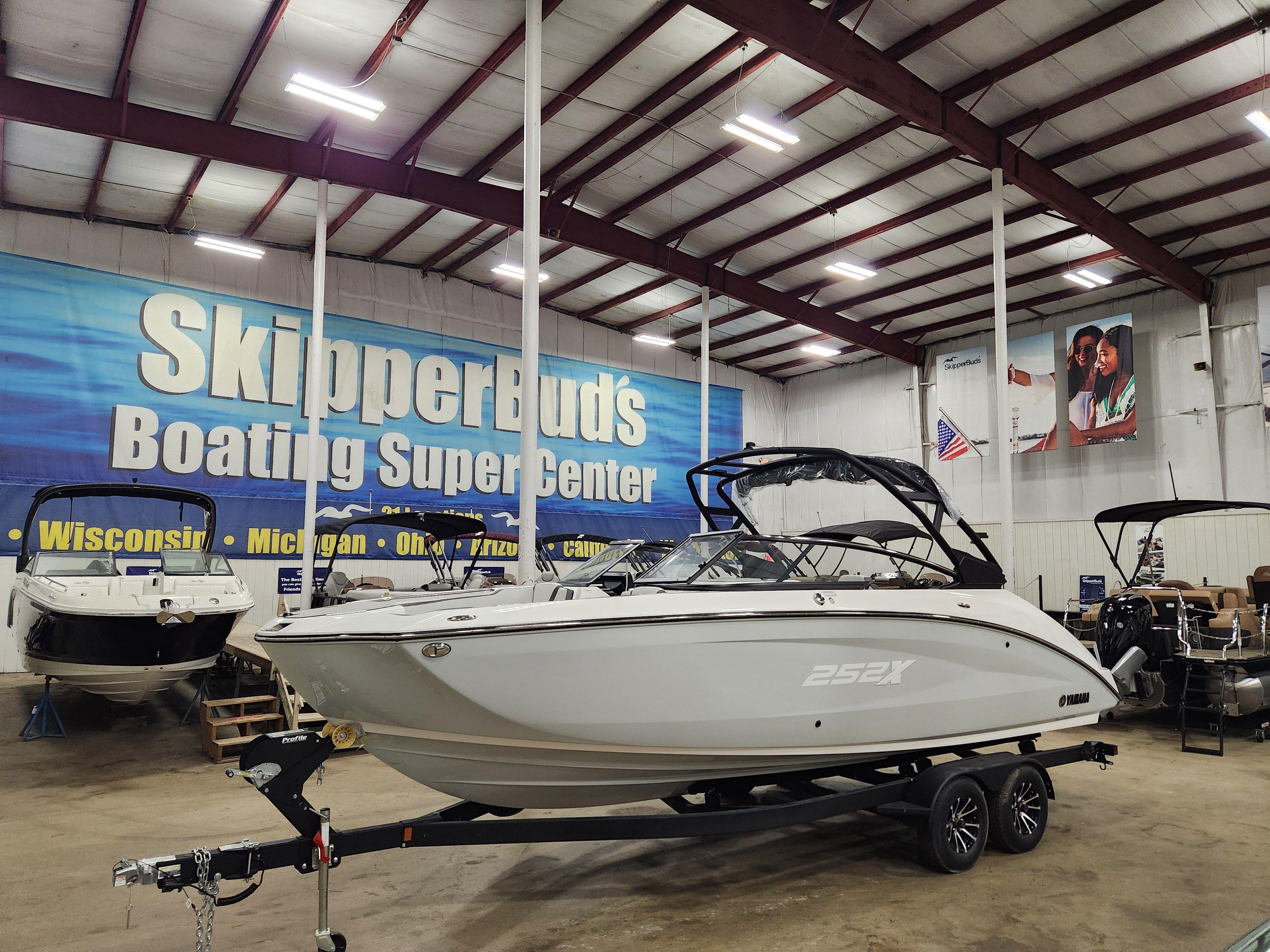 2024 Yamaha Boats 252XE