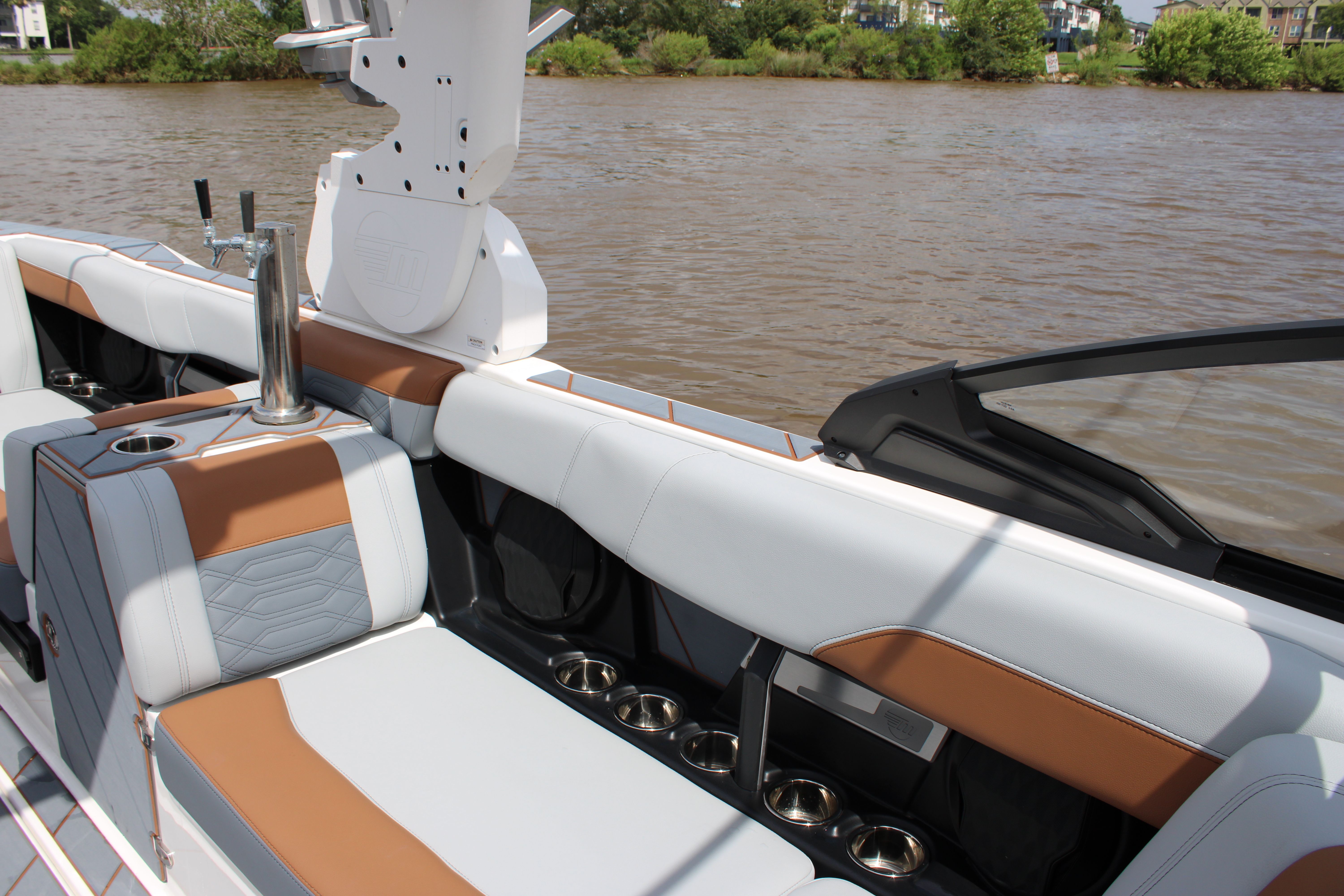 2024 Malibu 26LSV - 29
