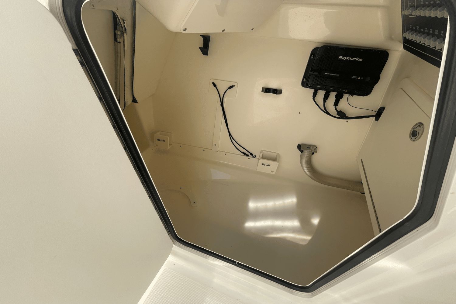 2022 Boston Whaler 280 Vantage - 23