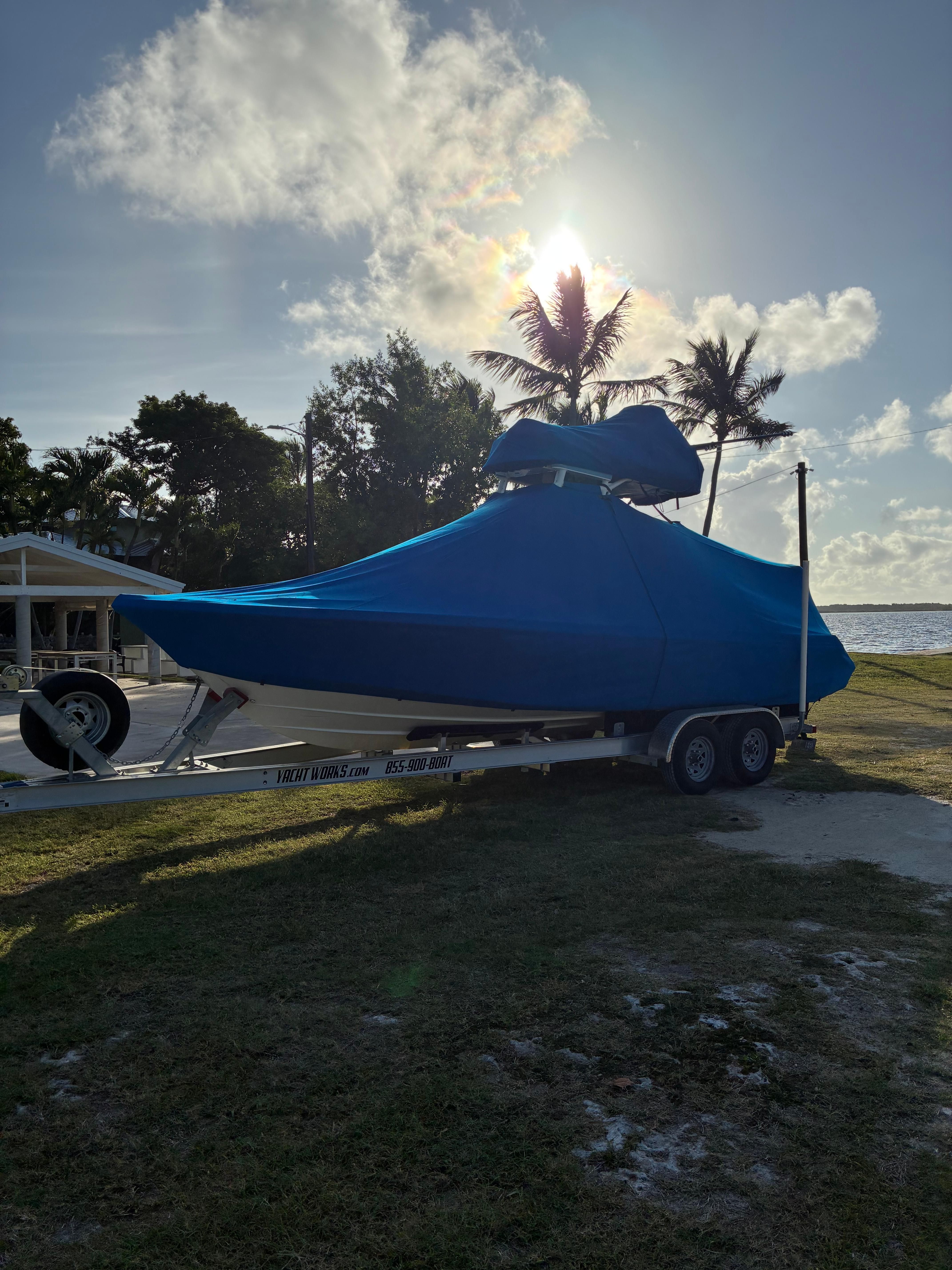 2023 Everglades 243 Center Console - 2