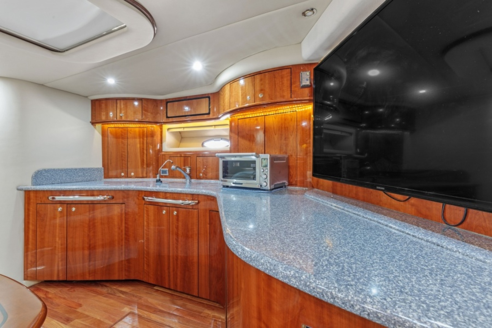 2002 Sea Ray 550 Sundancer - Image 16