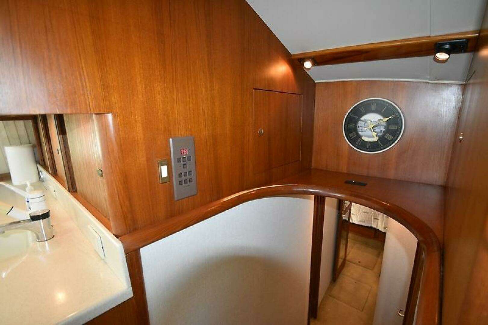 1997 Ocean 48 Convertible - Image 27