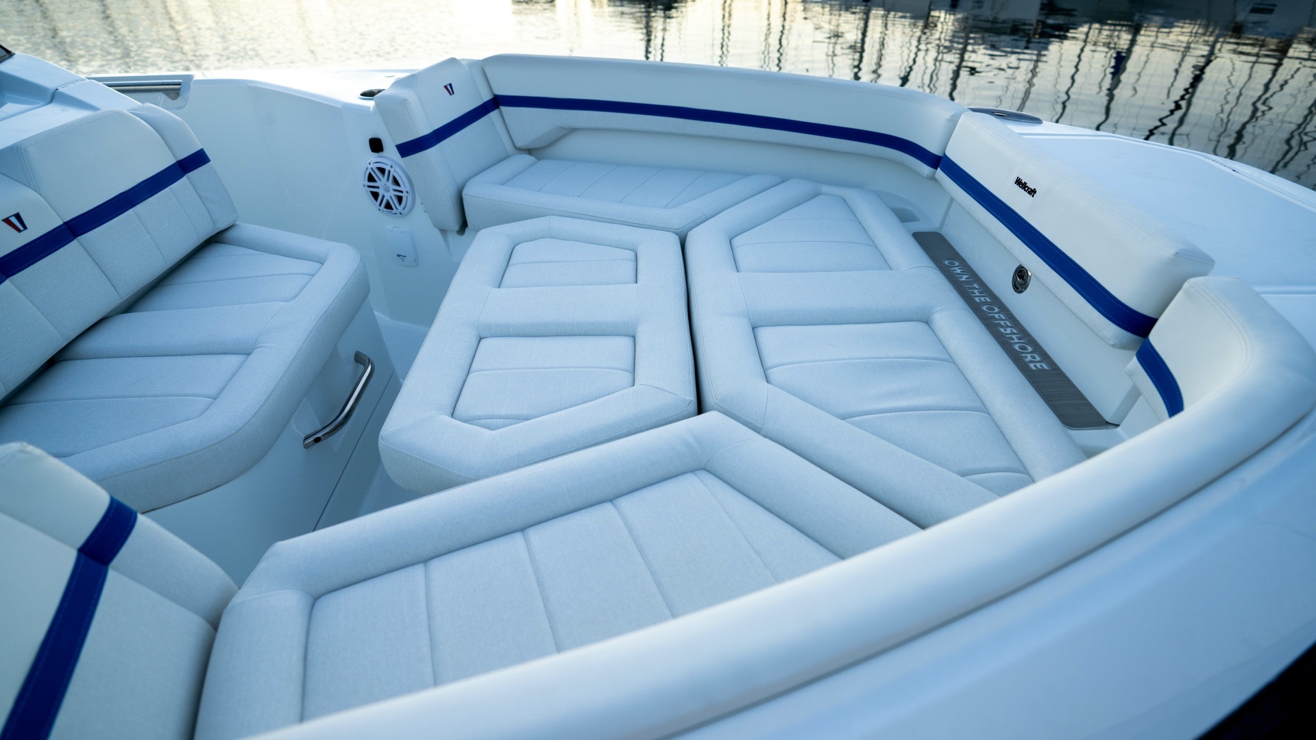2027 Wellcraft 28 Explorer - Image 9