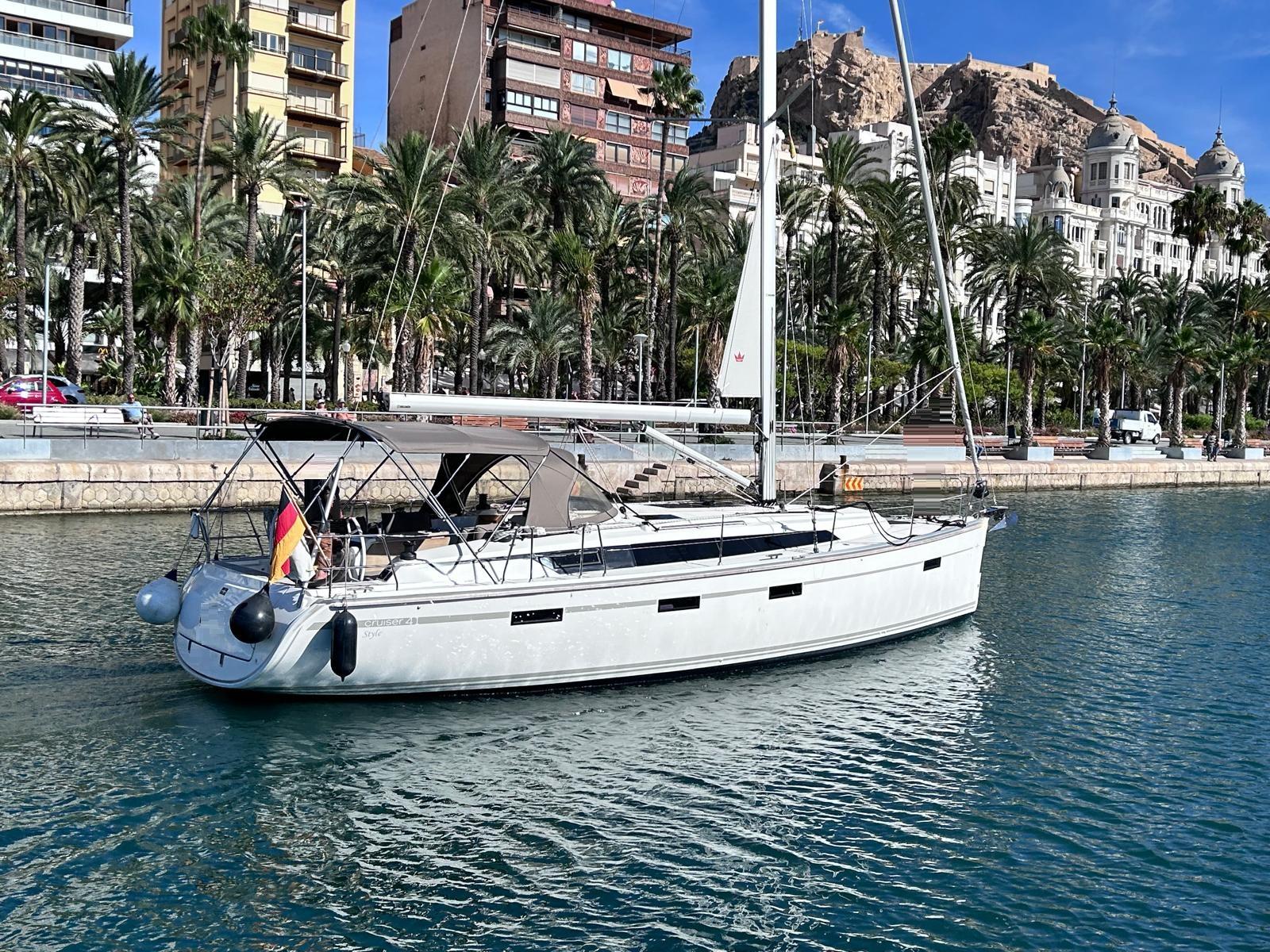 2022 Bavaria Cruiser 41