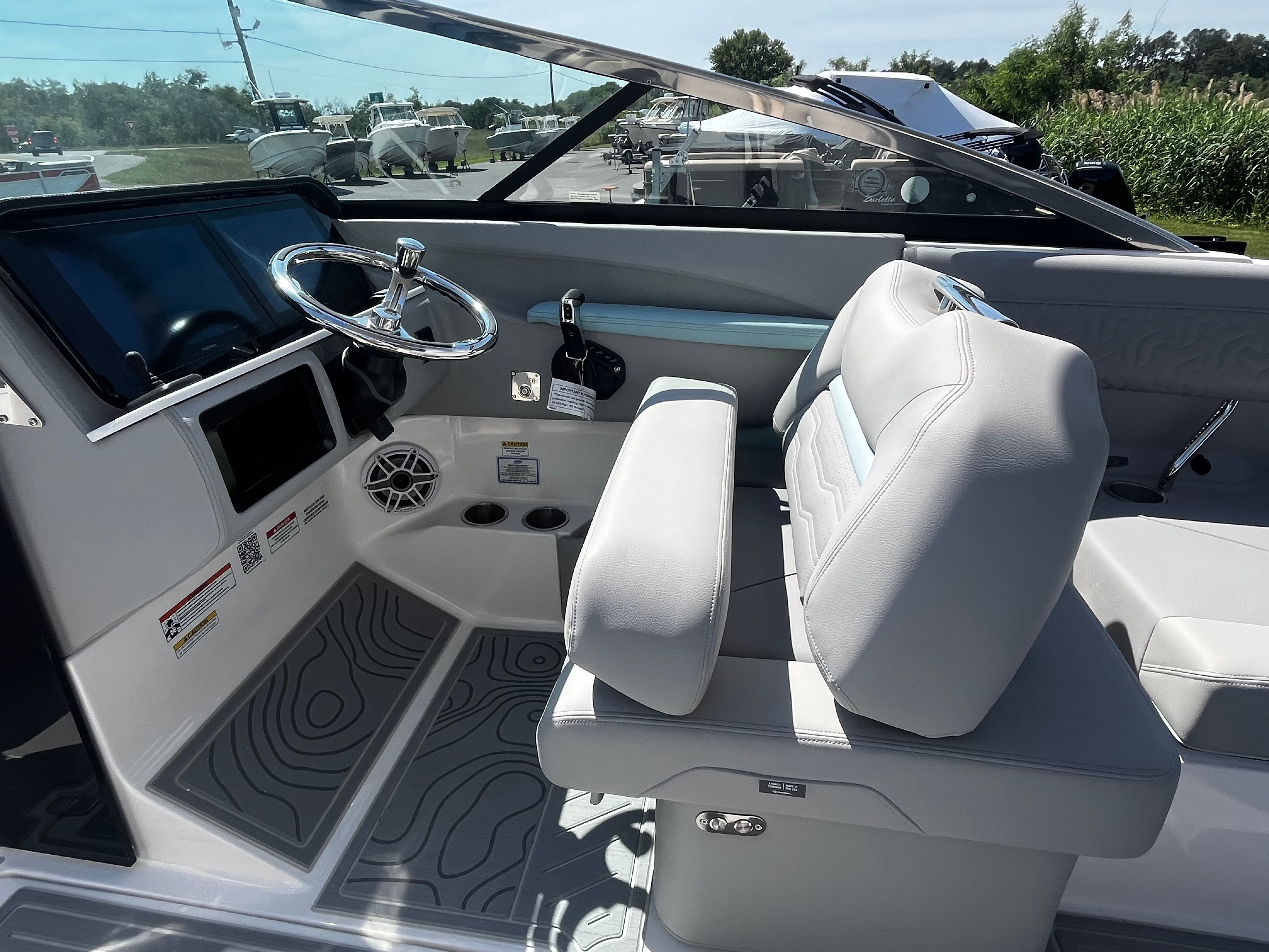 2026 REGAL LX6 - Image 23
