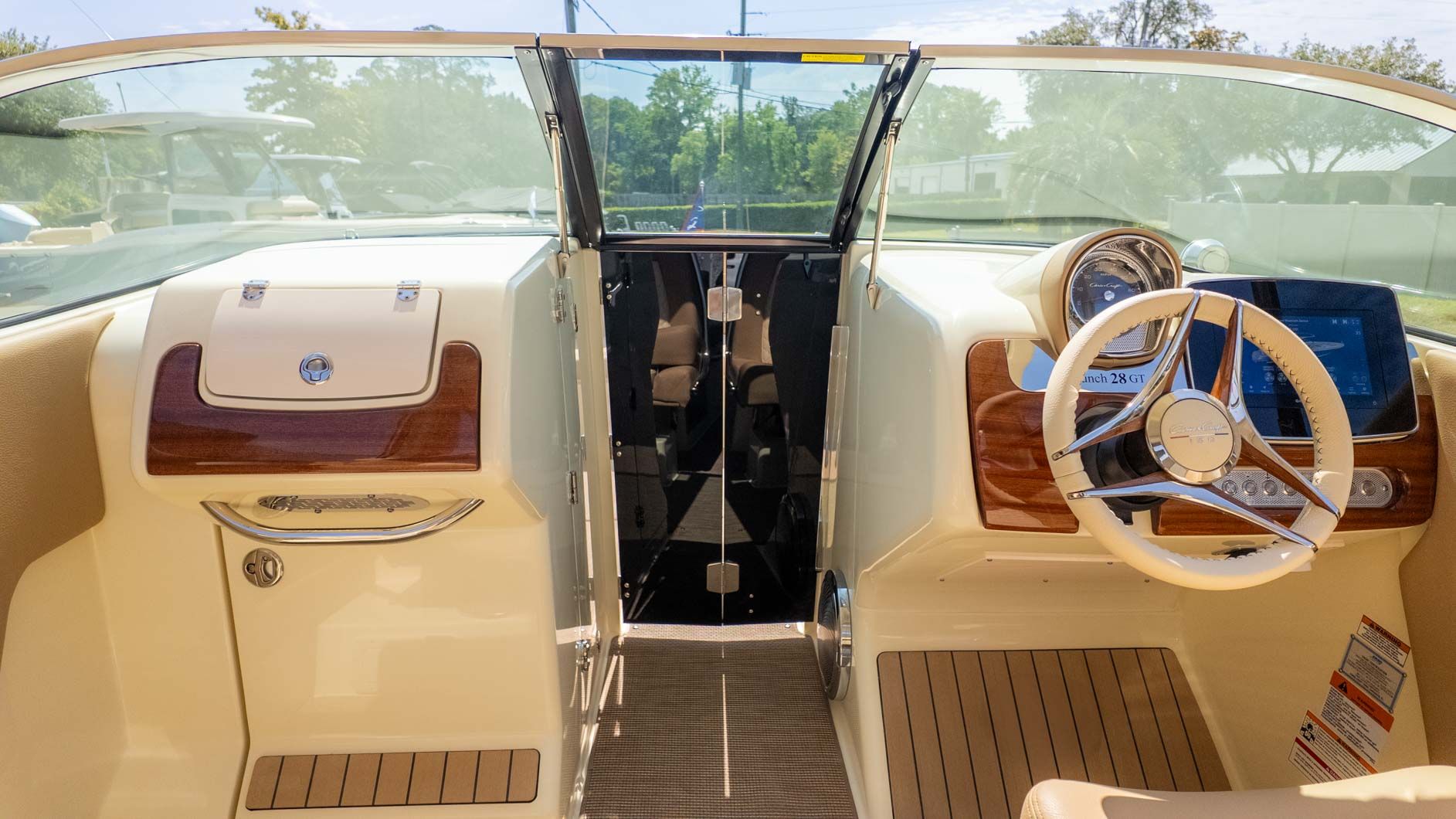 2025 Chris-Craft Launch 28 GT - 17