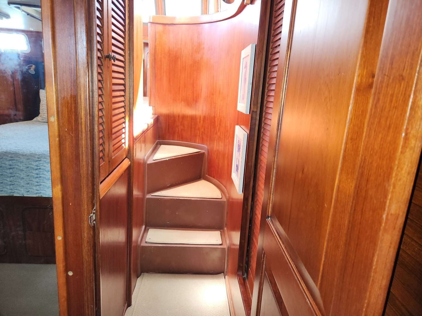 1980 Gulfstar 44 Motor Cruiser - Image 13