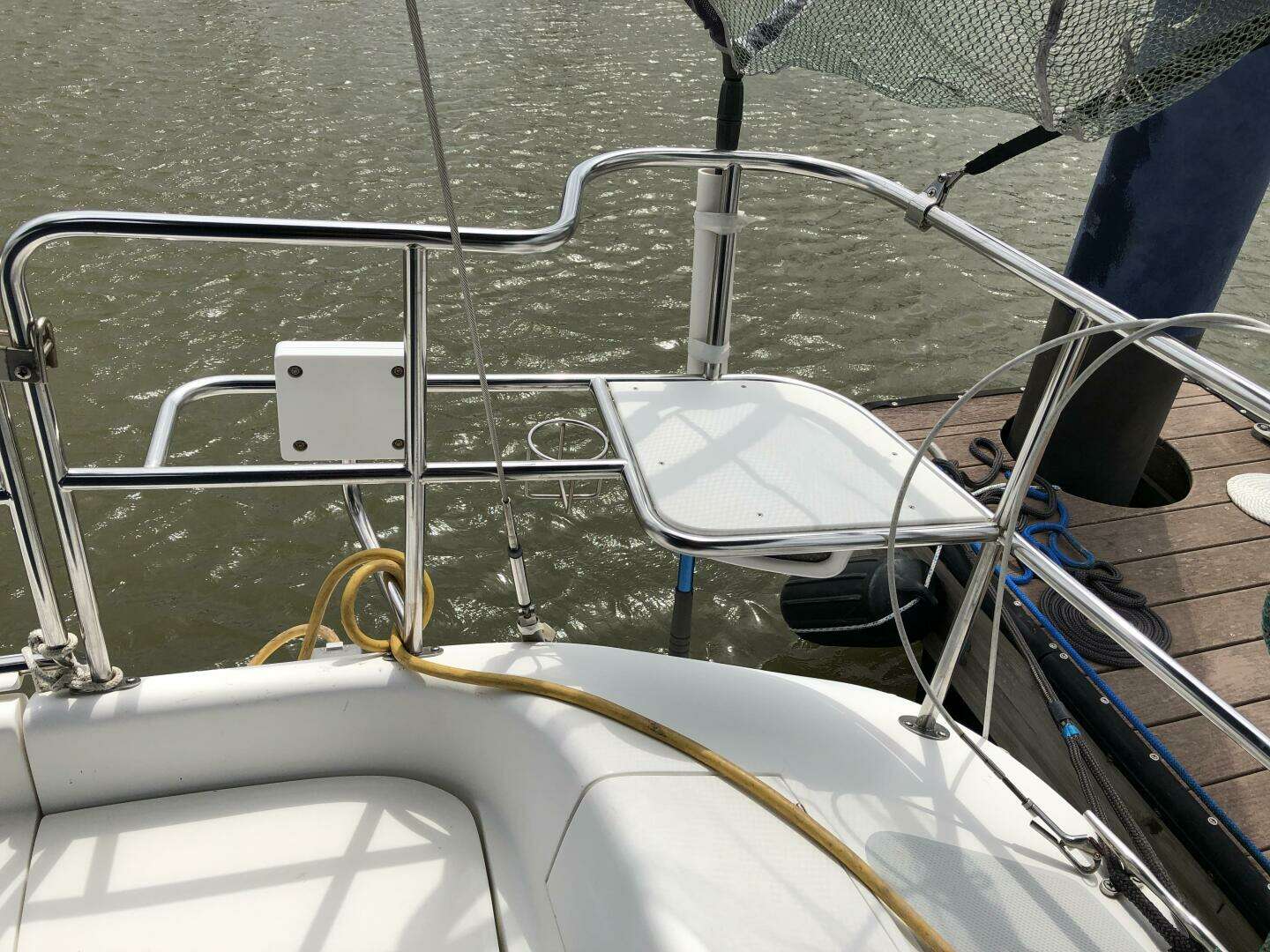 2005 Catalina 320 - Image 12