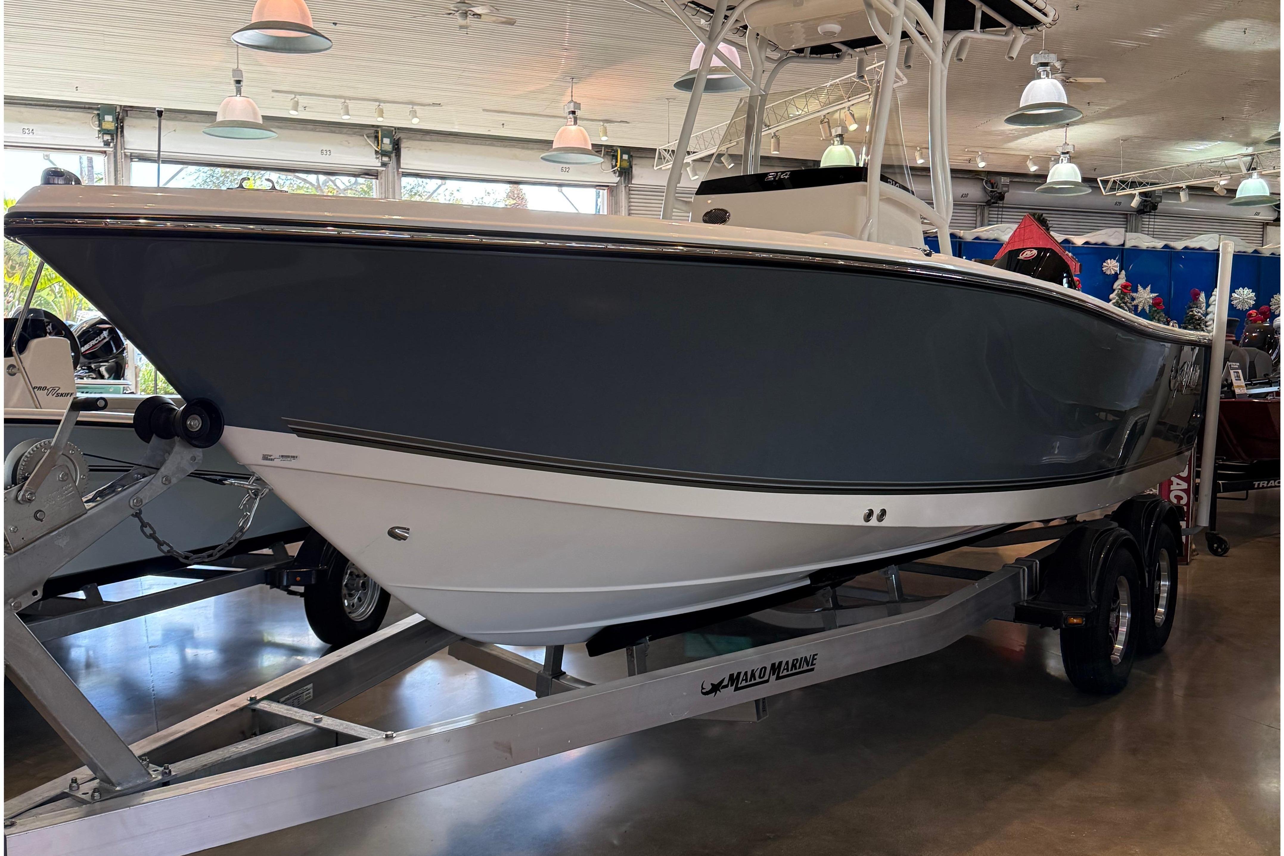 2026 Mako 214 Center Console