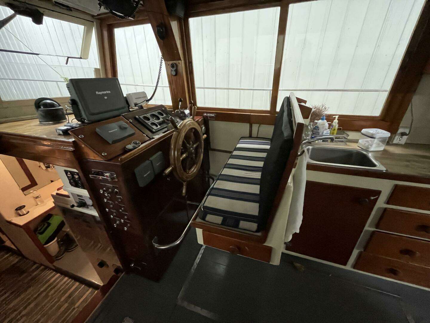 1976 Bass Harbor Boat Co Flybridge Cruiser - Image 25