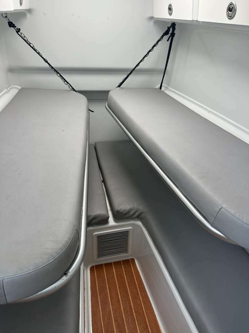 2014 Yellowfin 42 Offshore - Image 17