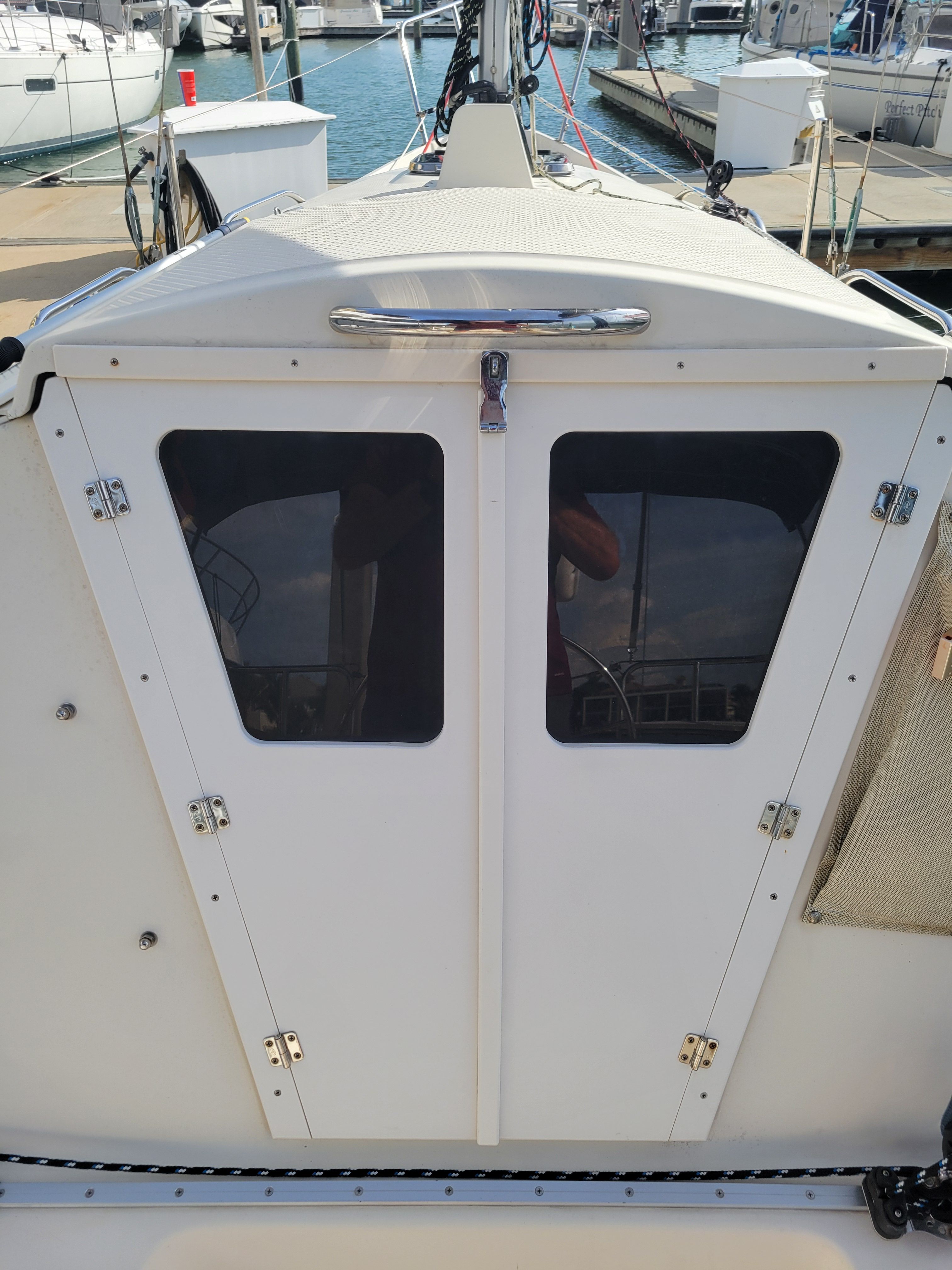 2018 Hake Seaward 26 RK boat cabin at dock.