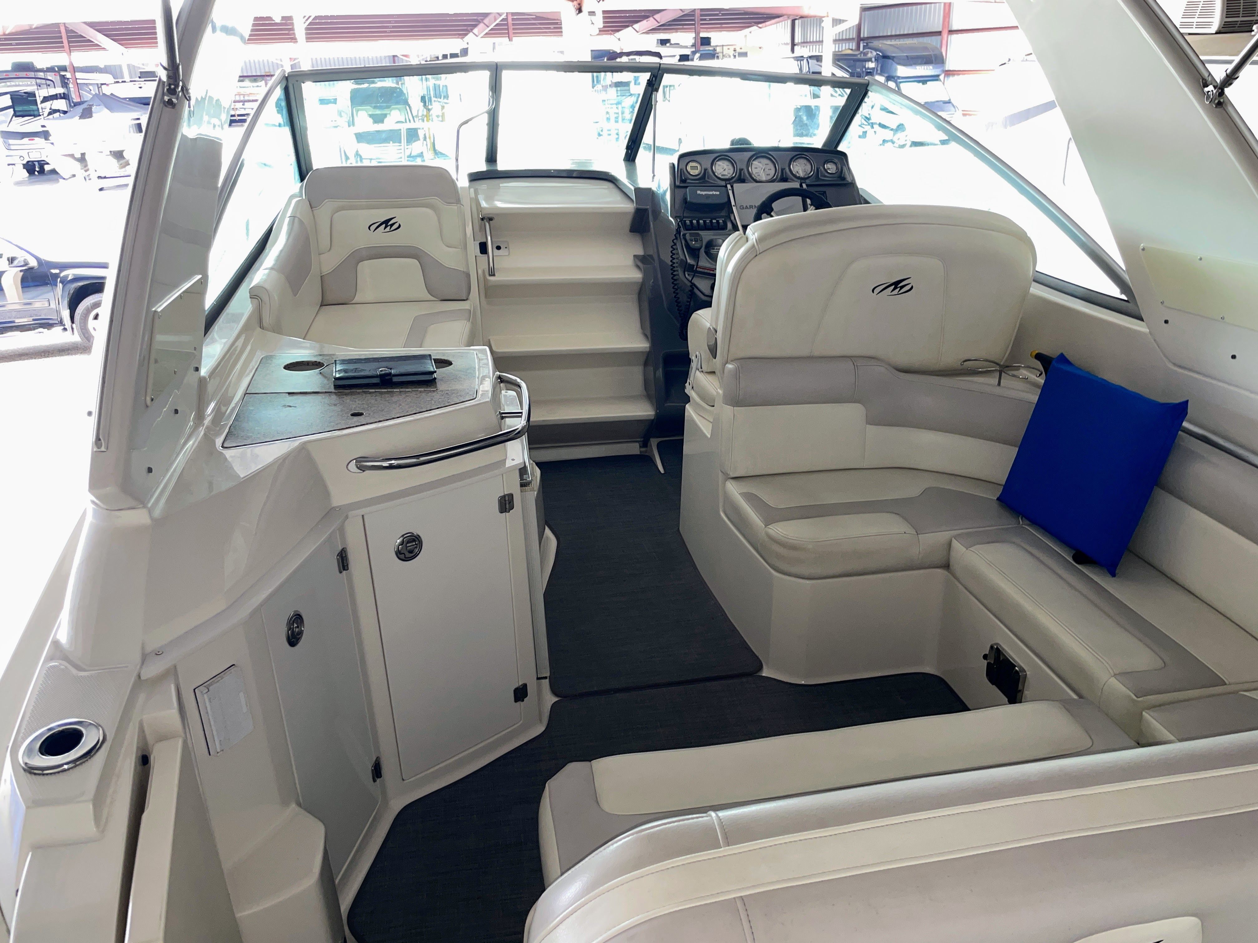 2010 Monterey 280 SCR - 16