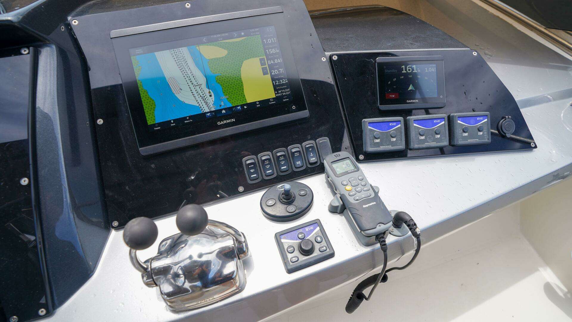 2009 Marquis 500 Sport Bridge - Image 30
