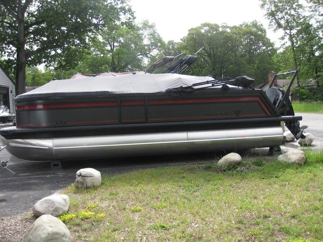 2026 Viaggio X22U TRI-TOON W/ MERCURY 200XL DTS MOTOR - 3