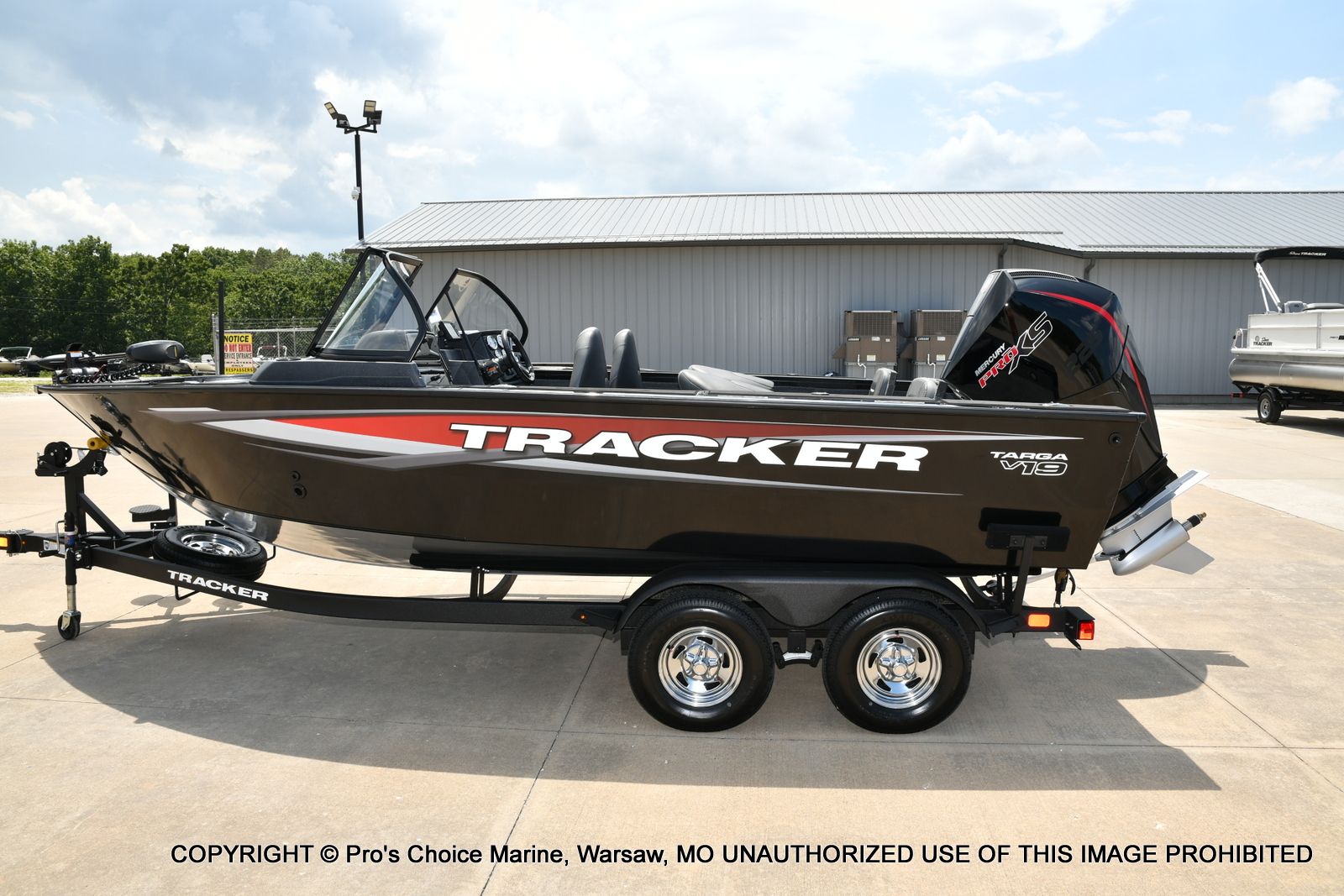 2026 Tracker Targa V-19 Combo - 22