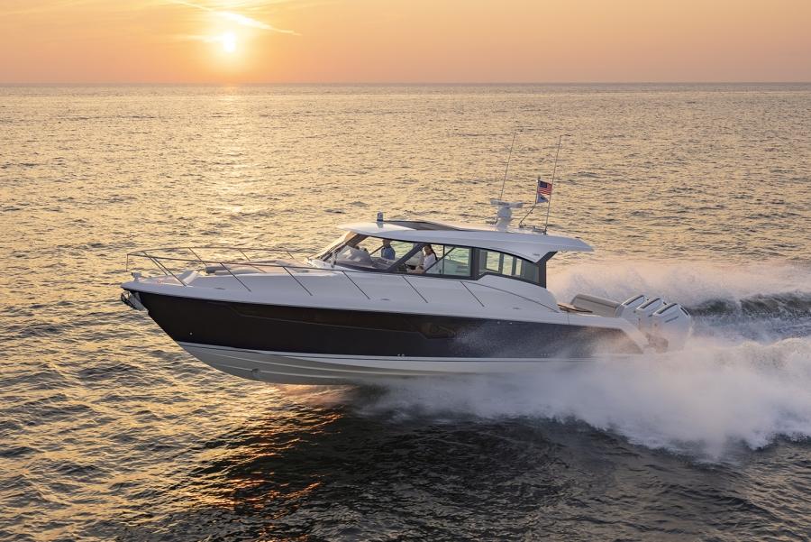 2025 Tiara Yachts 48 LE
