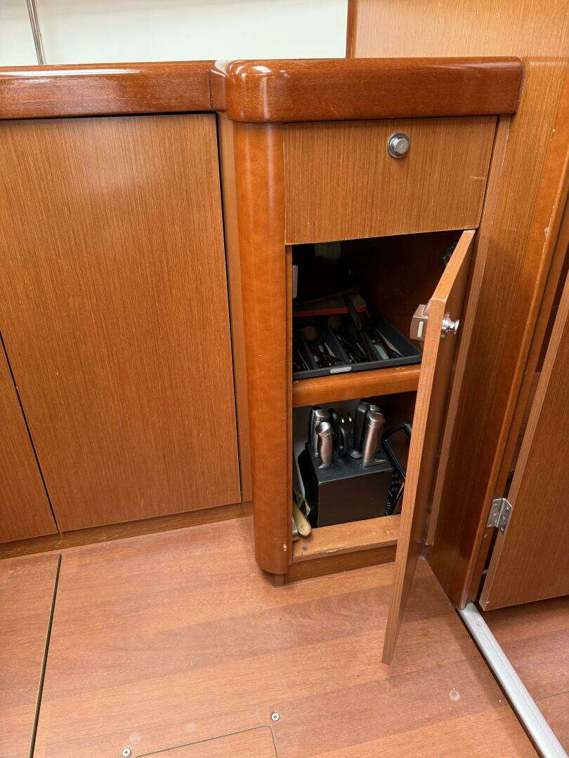 2012 Beneteau 43 - Image 81