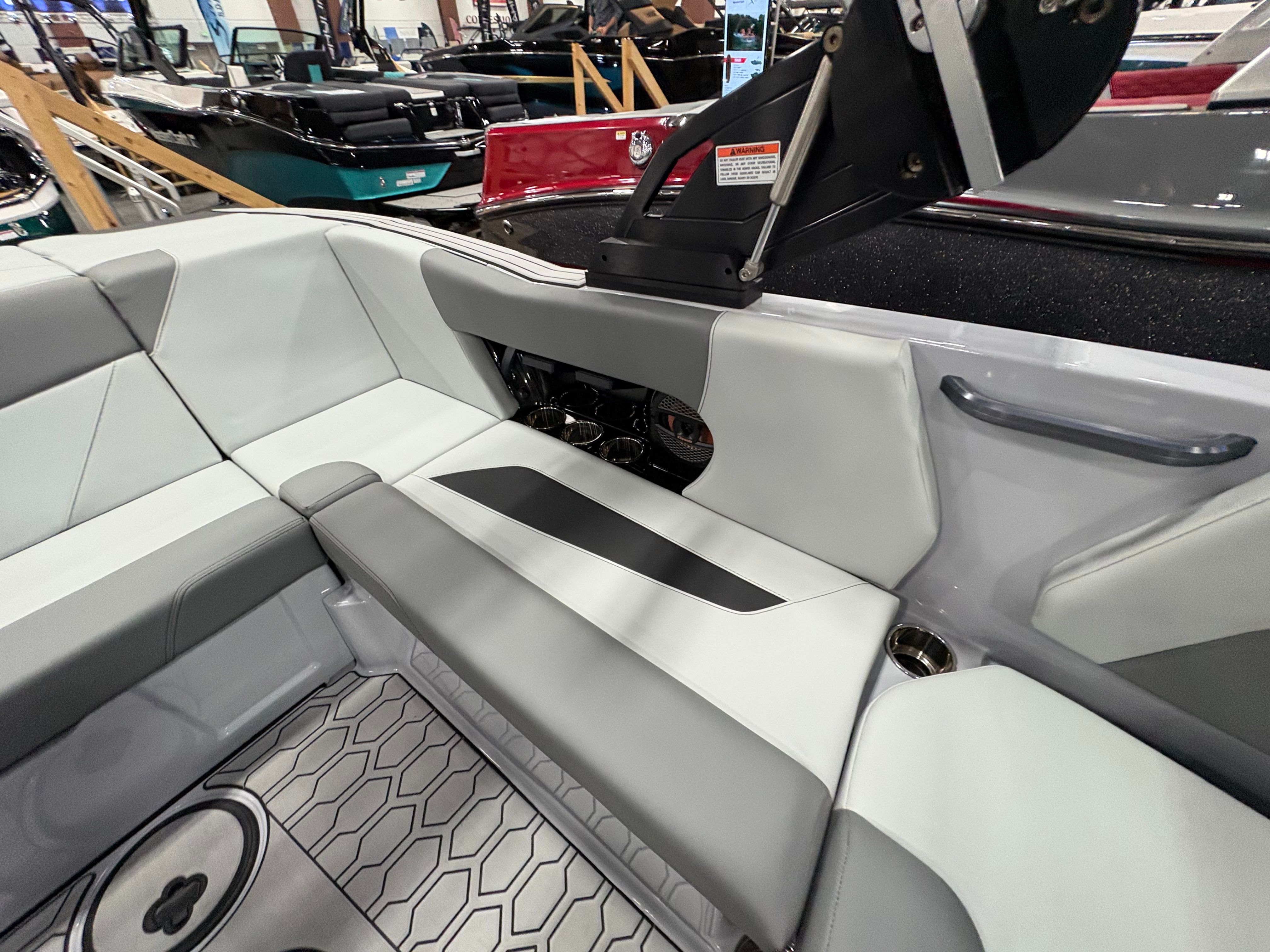 2025 MasterCraft NXT20 - 32