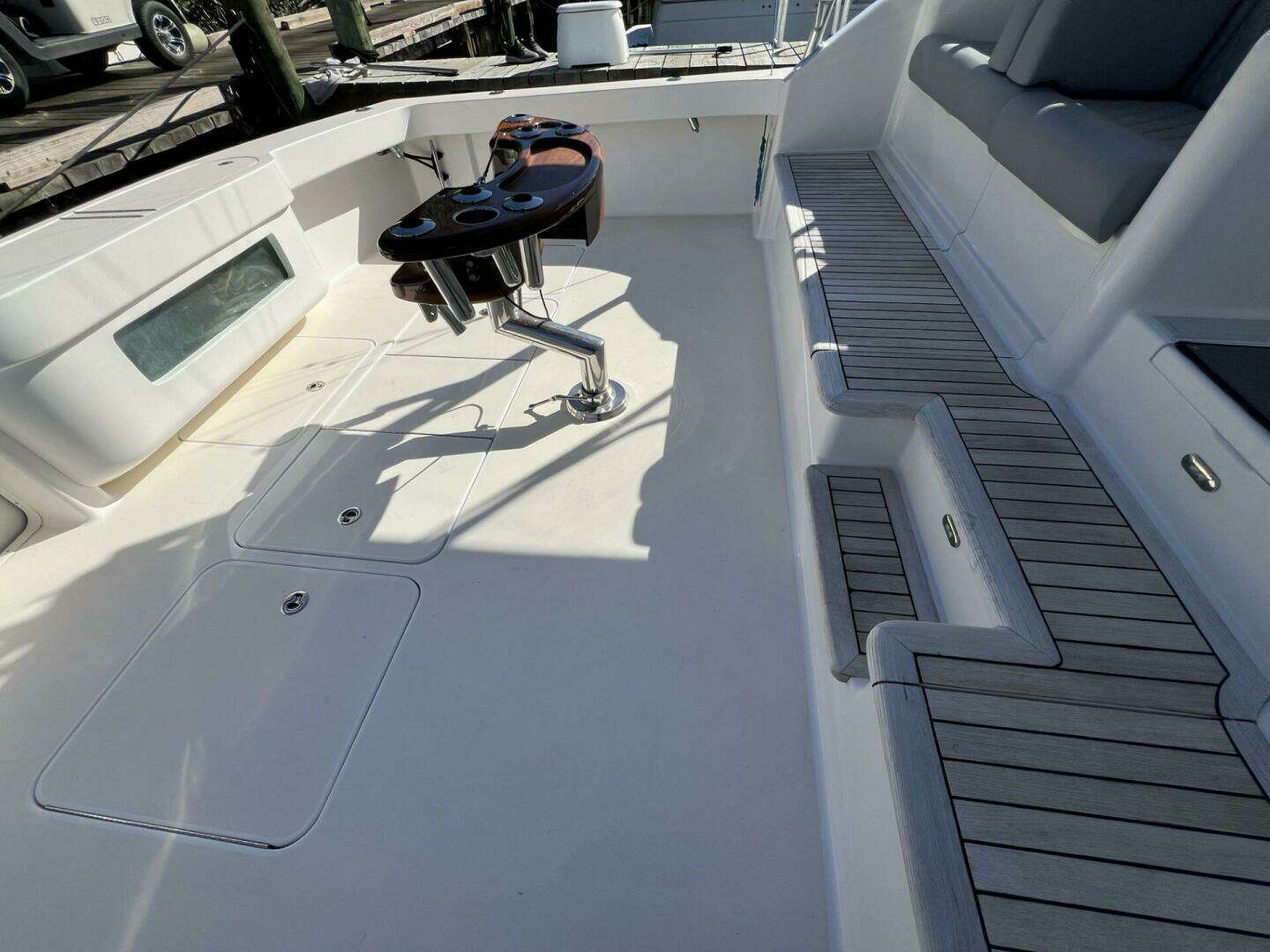 2007 Viking 52 Open - Image 9