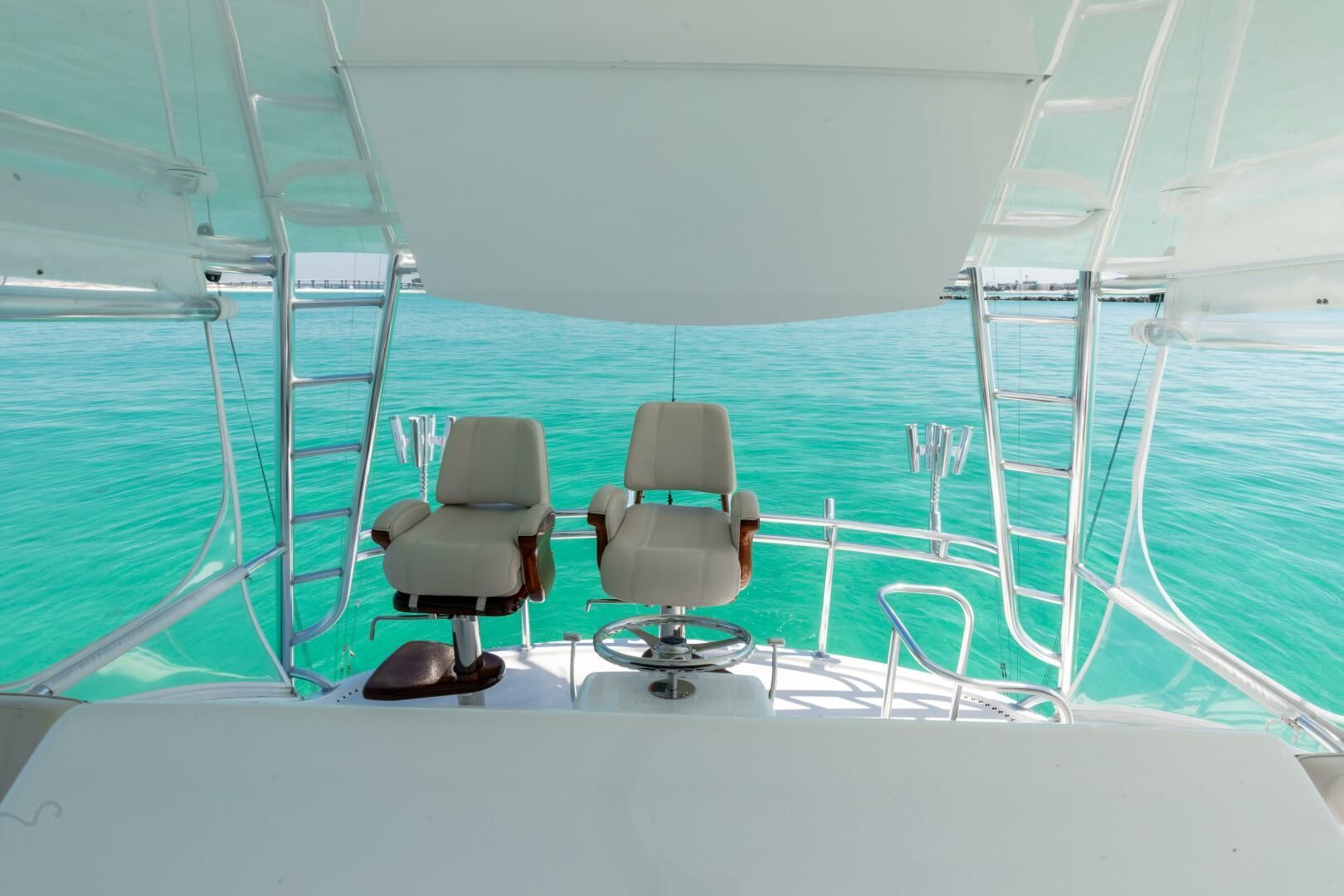2016 Hatteras GT60 - 17