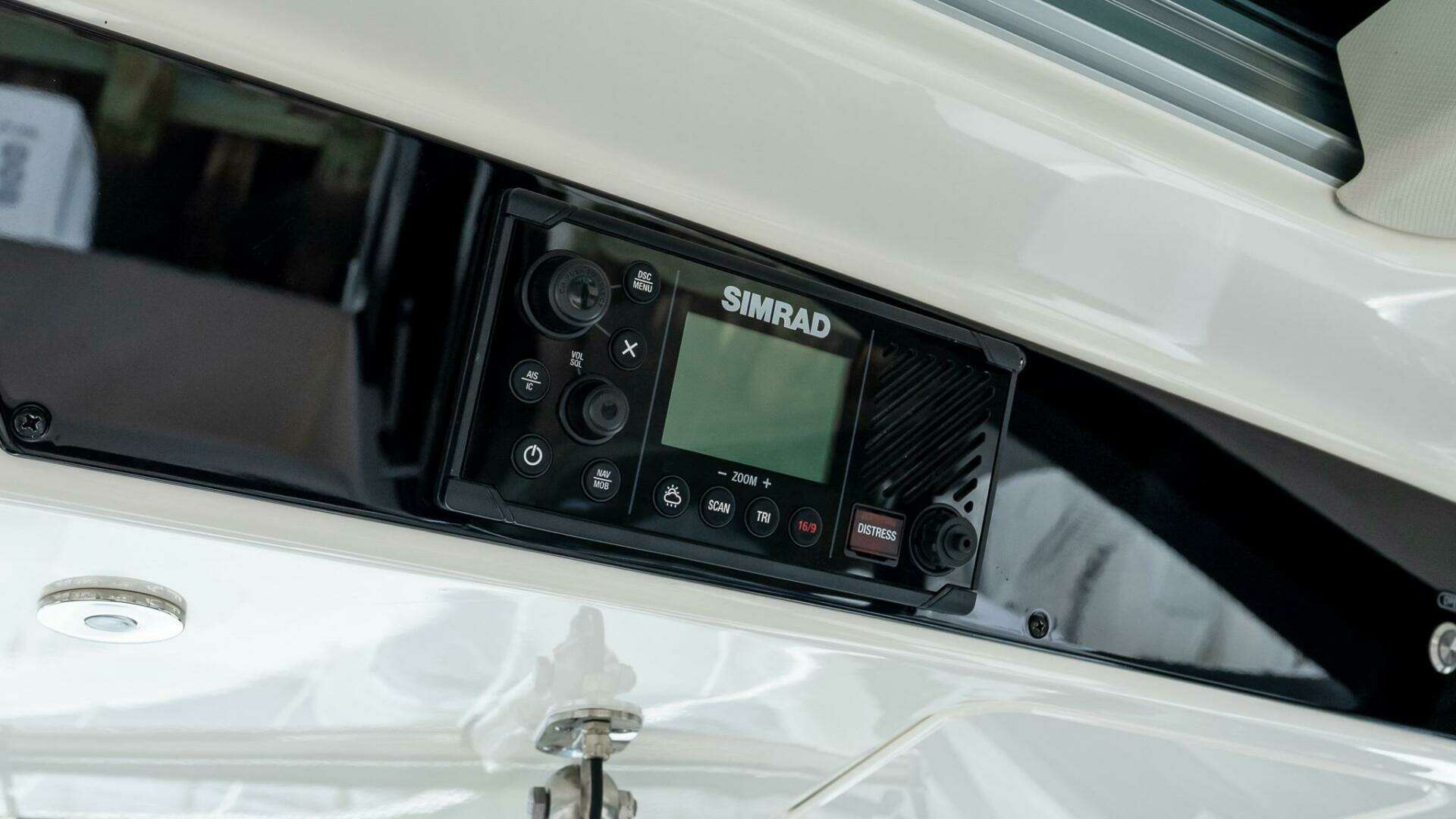 2024 Boston Whaler 405 Conquest - Image 44