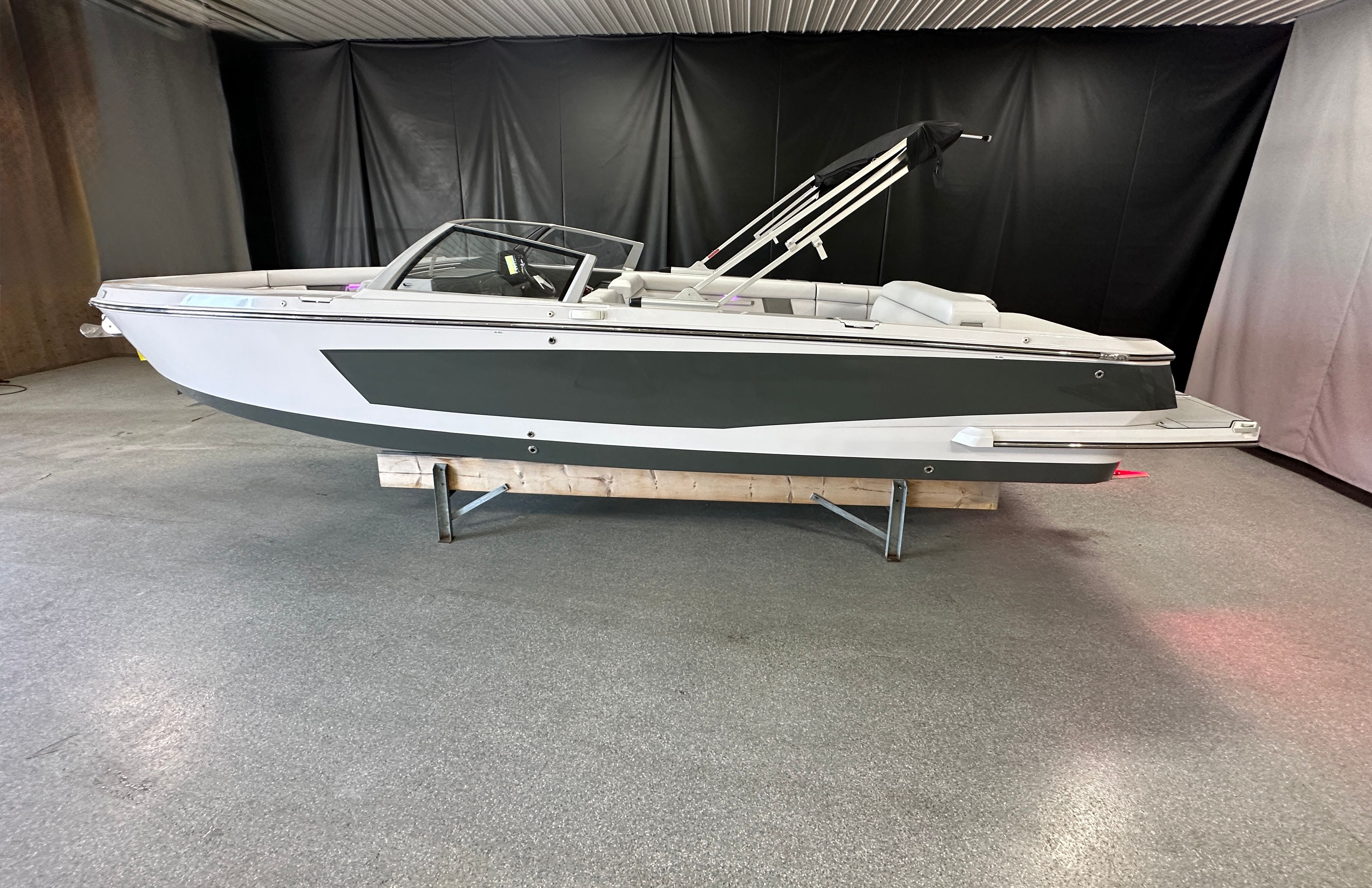 2024 Aviara AV28