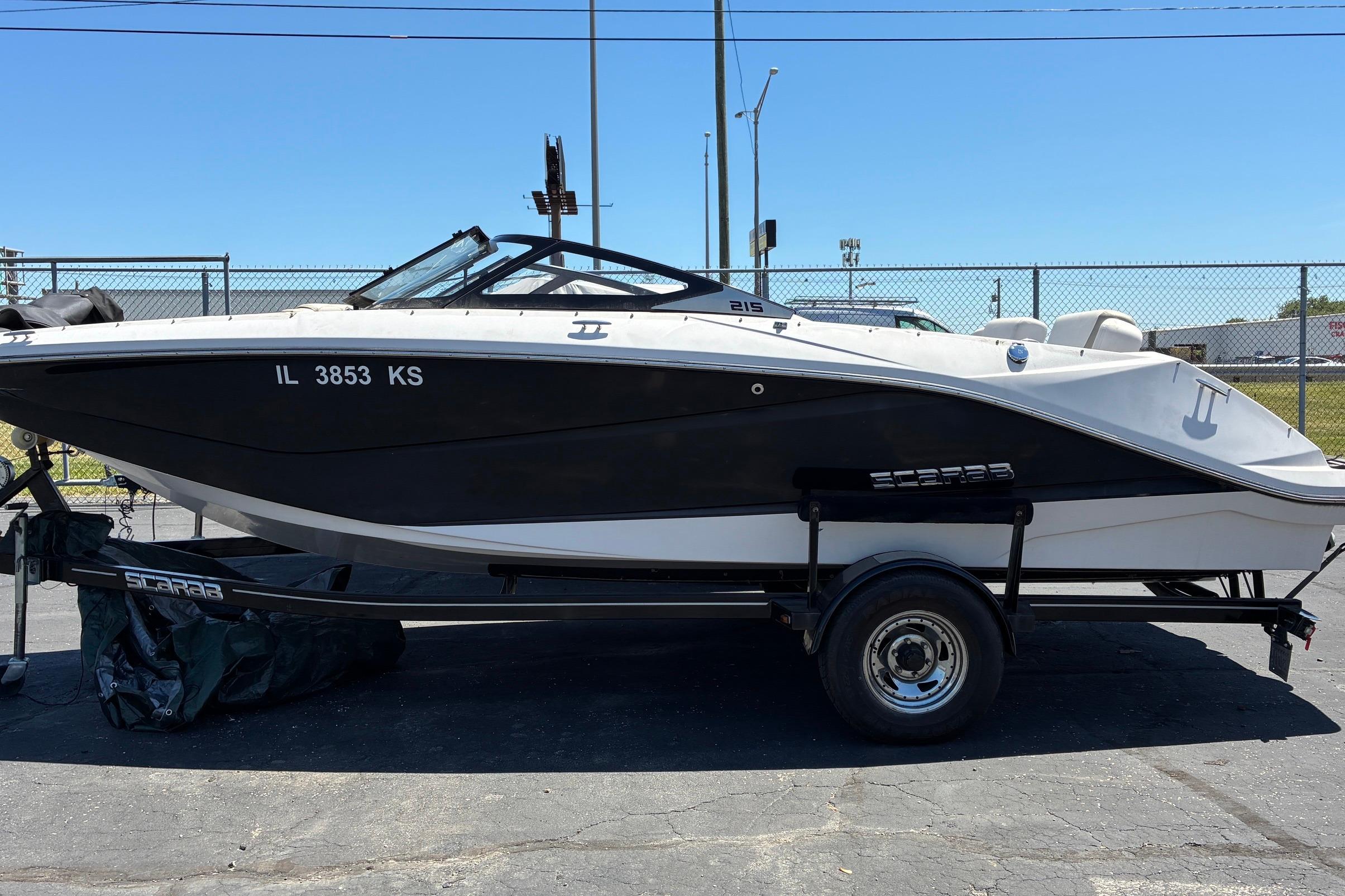 2014 Scarab 215