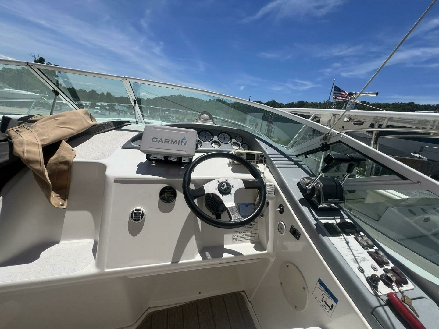 1996 Silverton 310 Express - Image 7