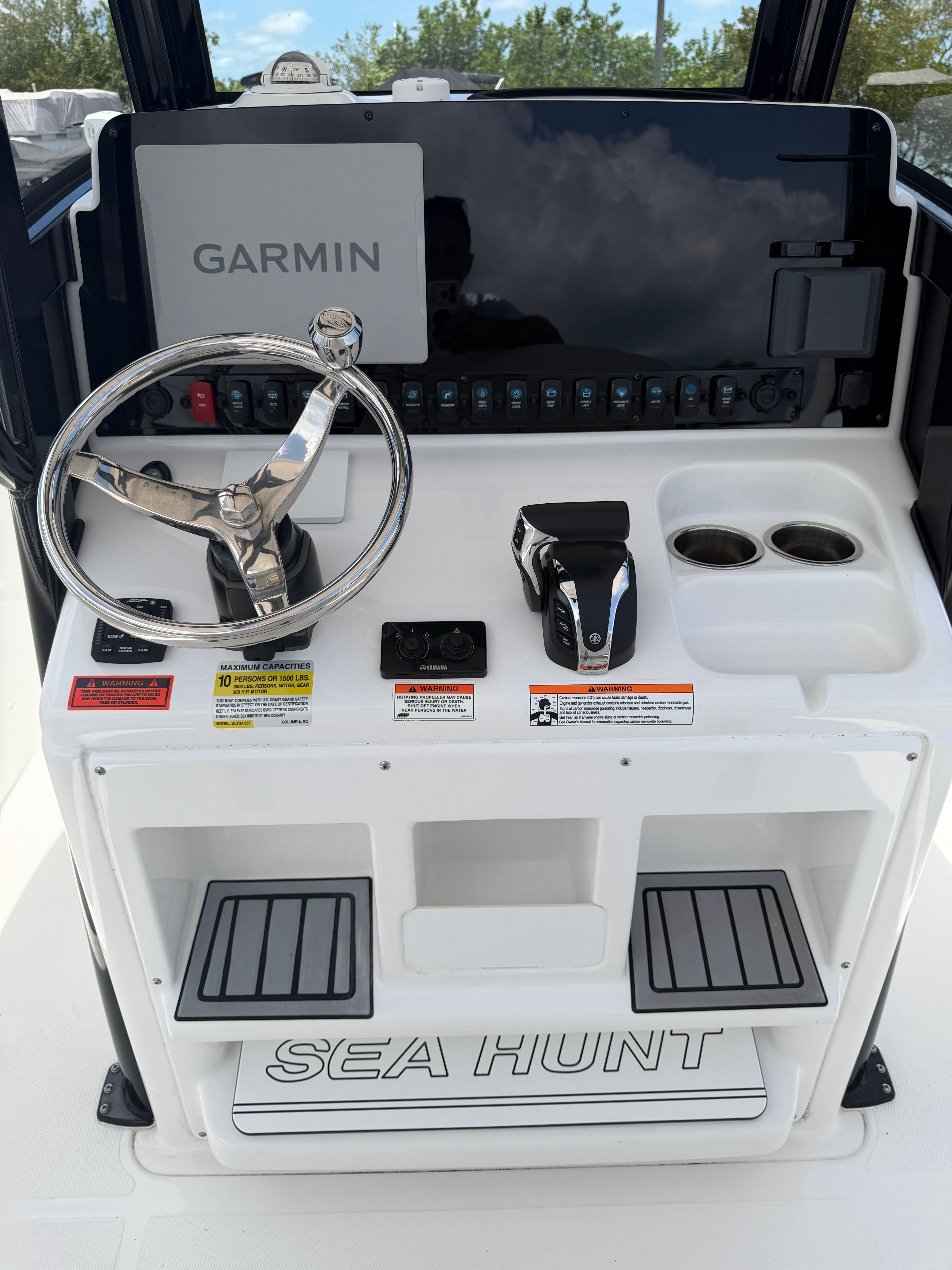 2023 Sea Hunt Ultra 255 SE - 7