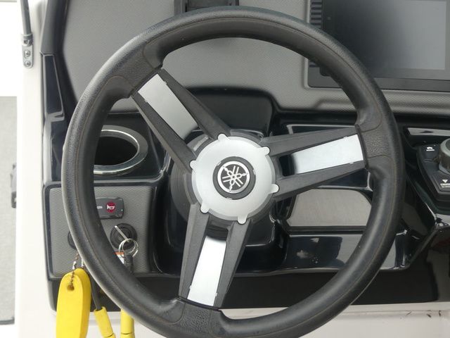2019 Yamaha Boats AR240 - 44
