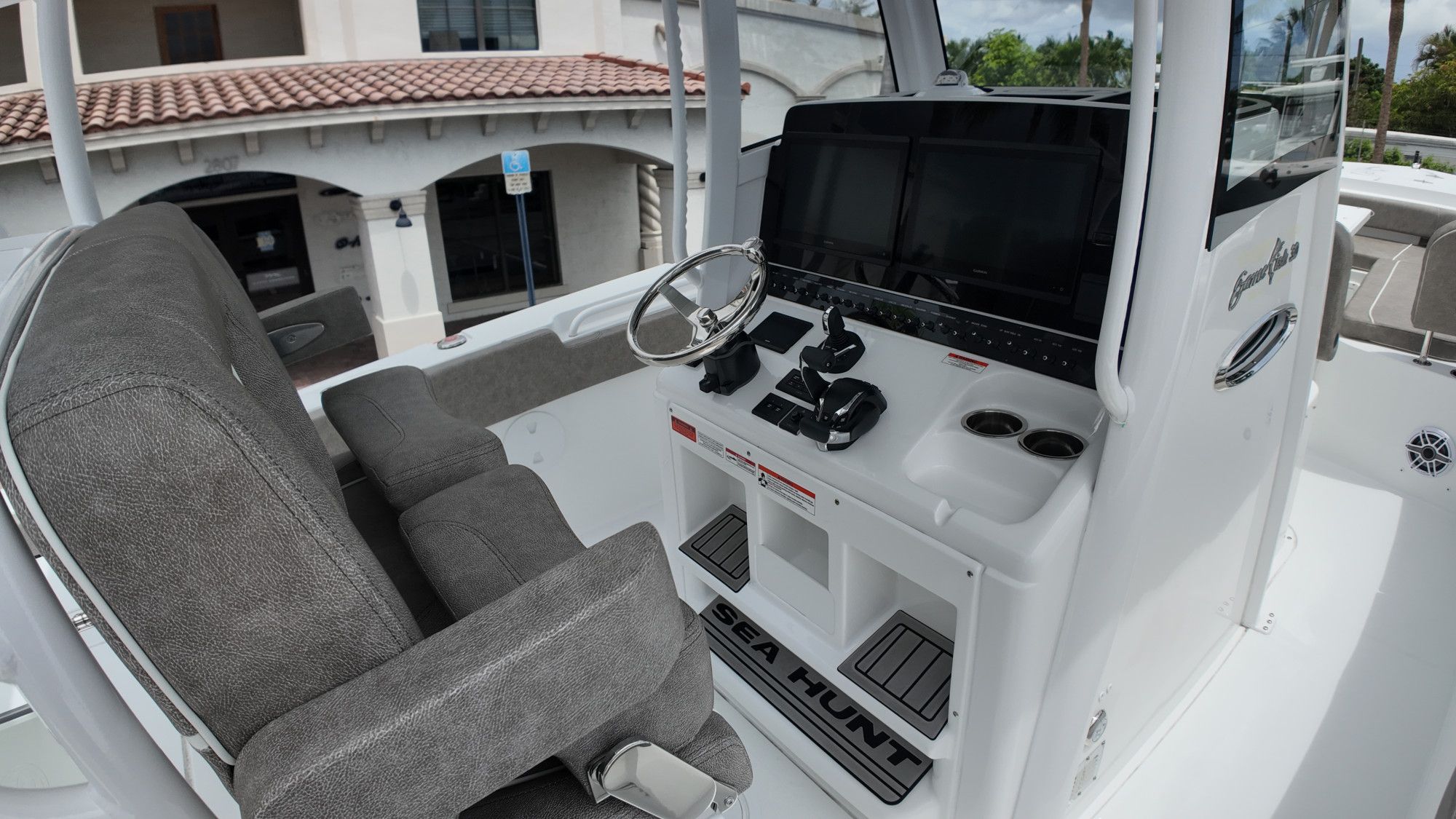 2026 Sea Hunt Gamefish 30 Forward Seating - 16