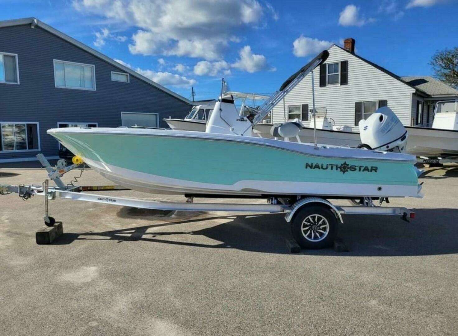 2025 NauticStar 191 Hybrid - Image 2
