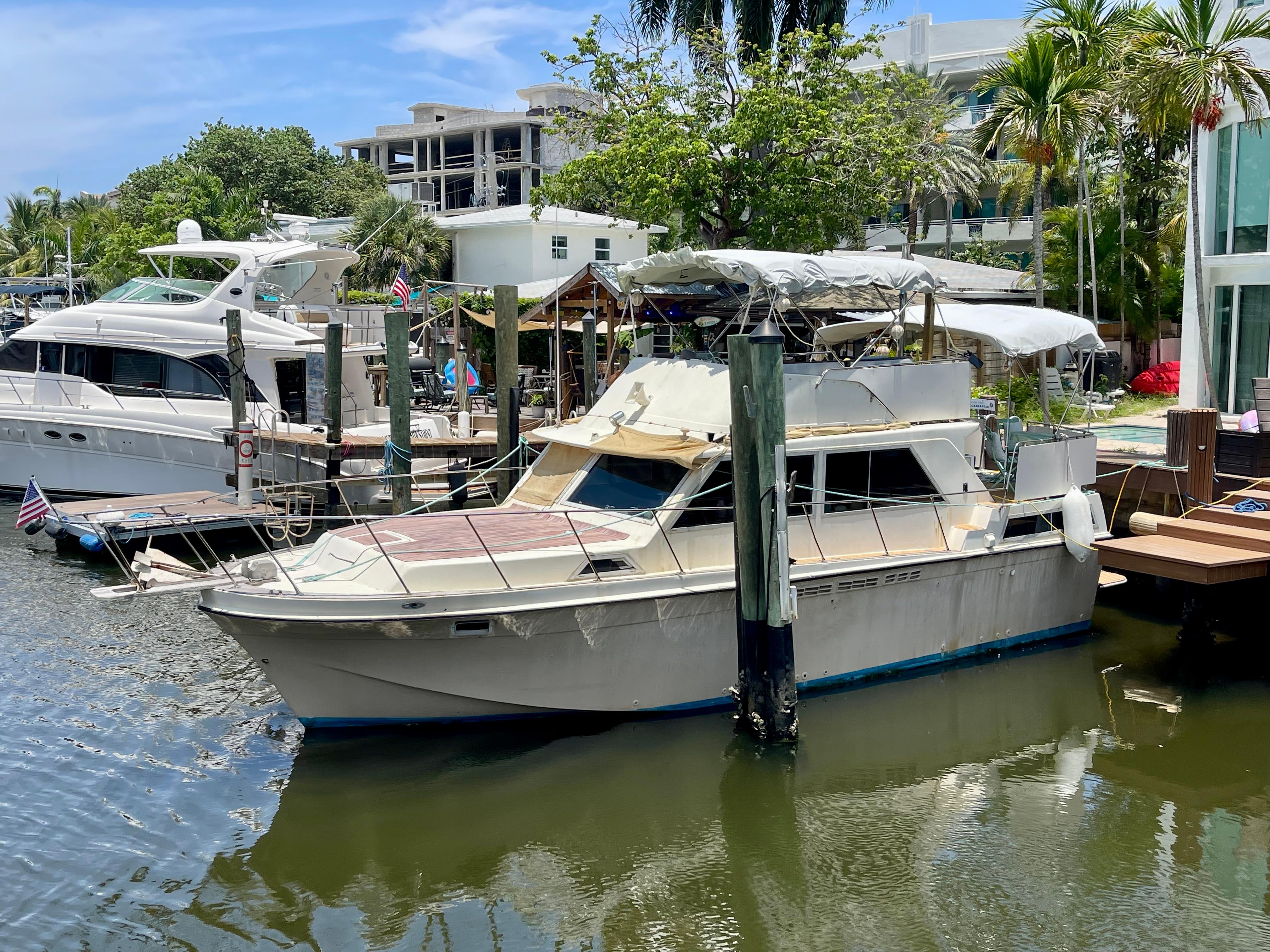 1979 Uniflite Double Cabin