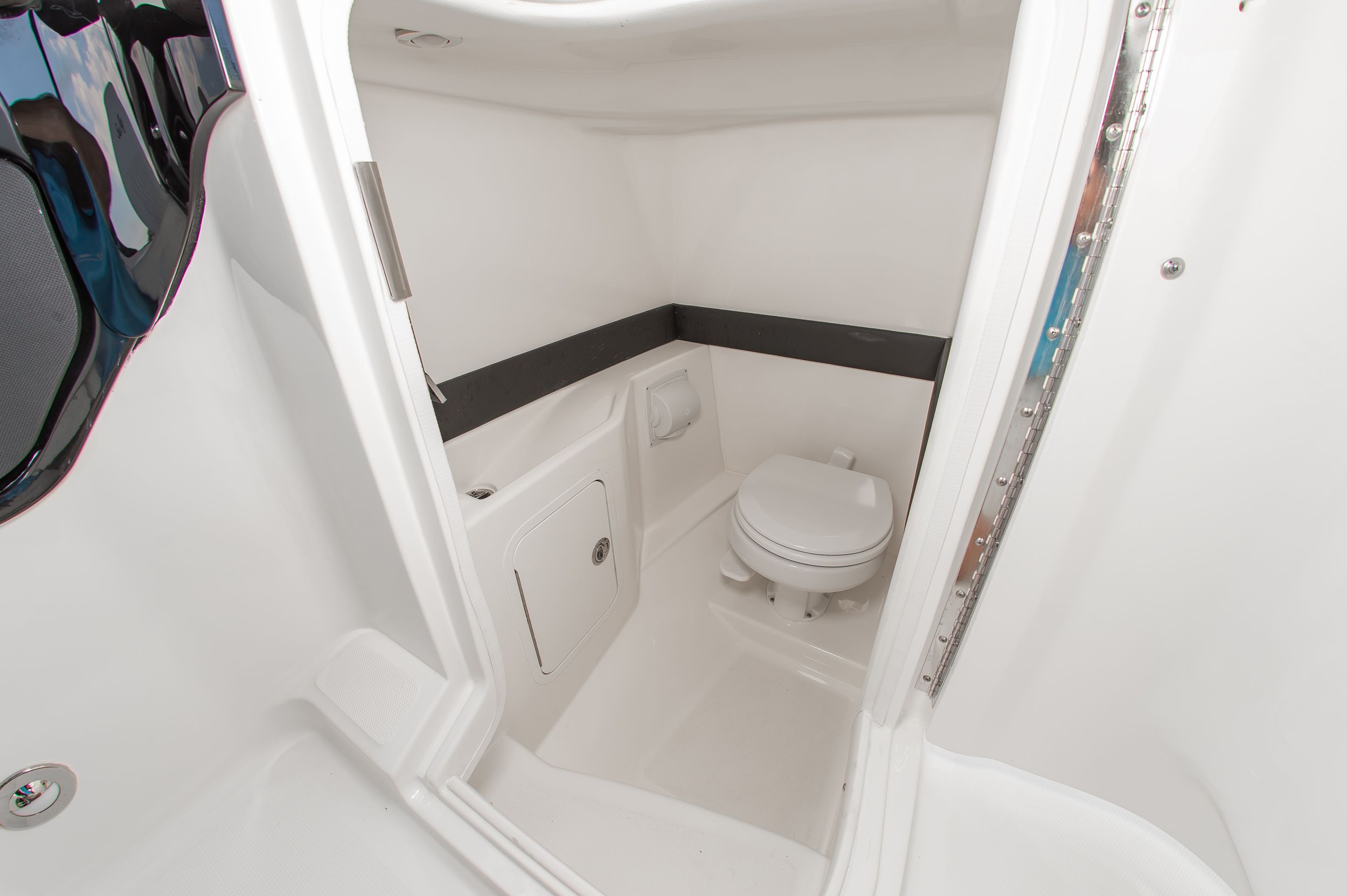 2023 Sea Ray SLX 260 - 22