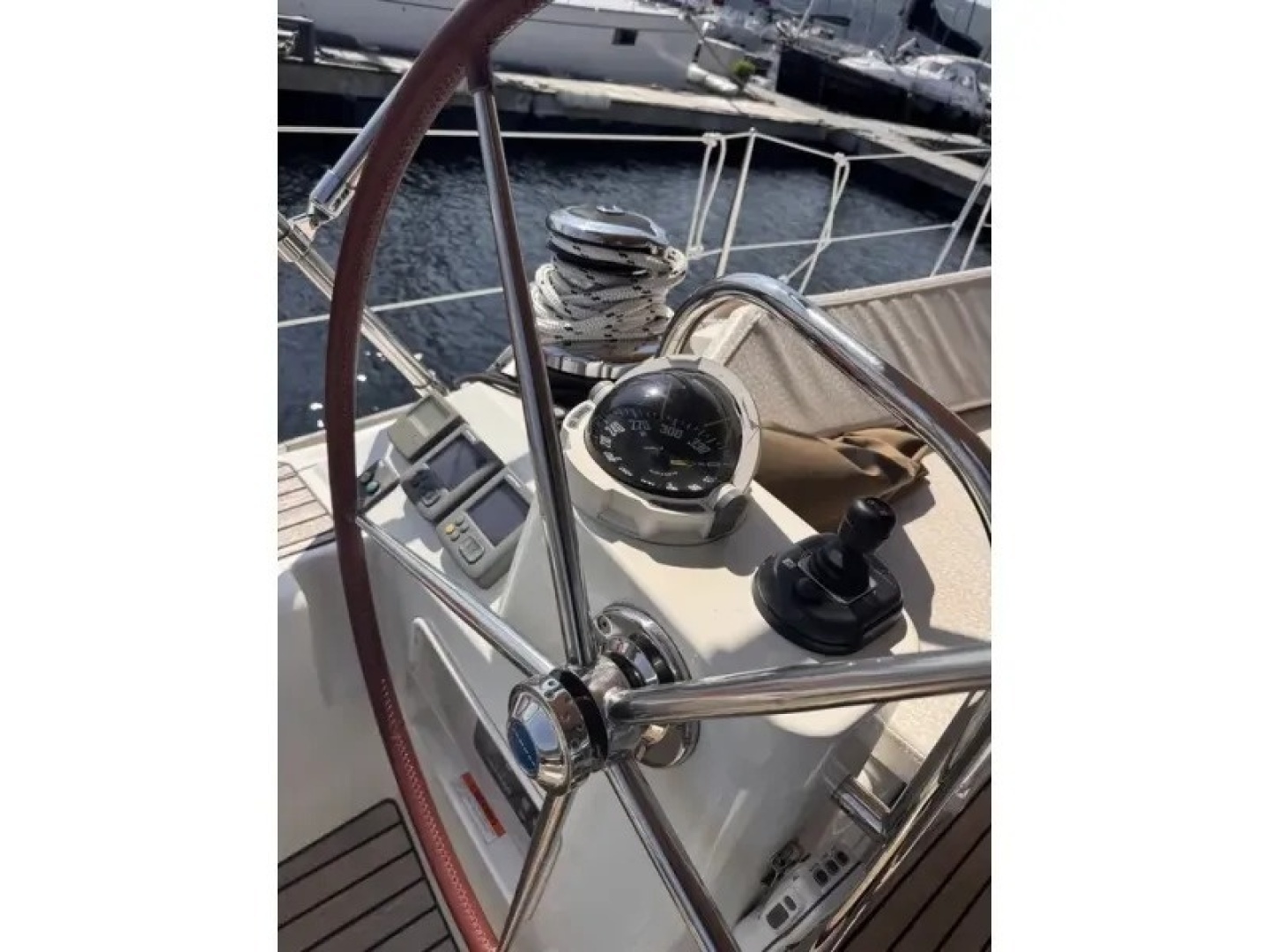 2011 Jeanneau 50 Deck Saloon - Image 11