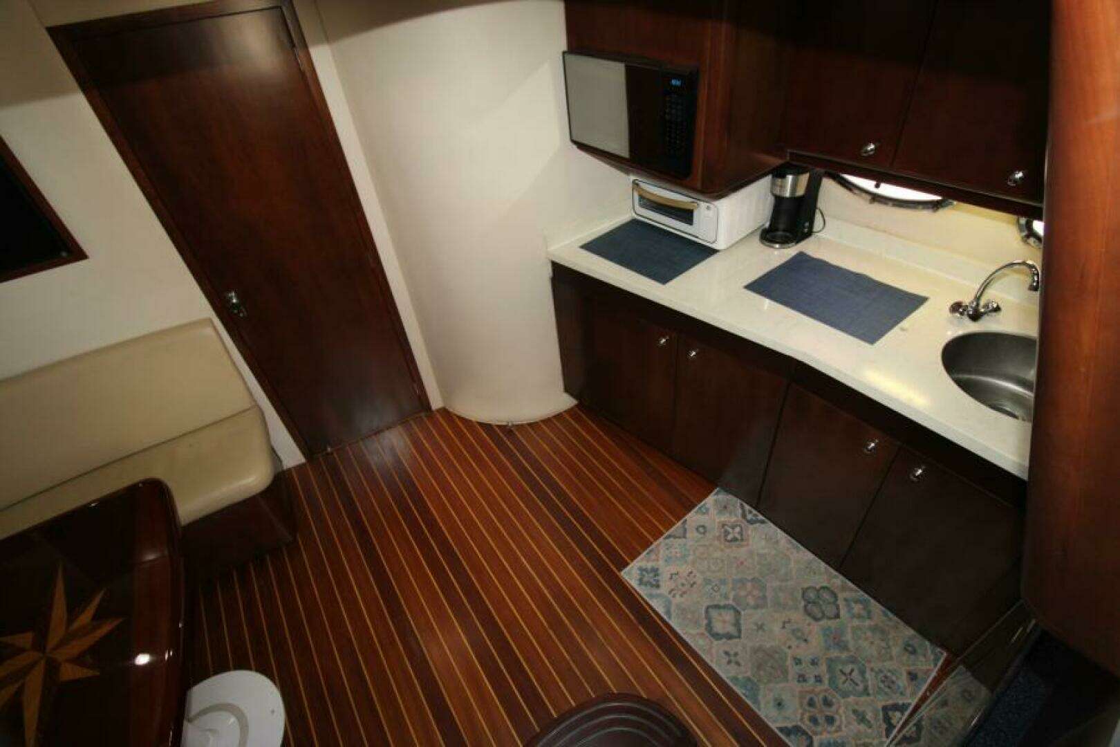 2002 Regal 4260 Commodore - Image 21