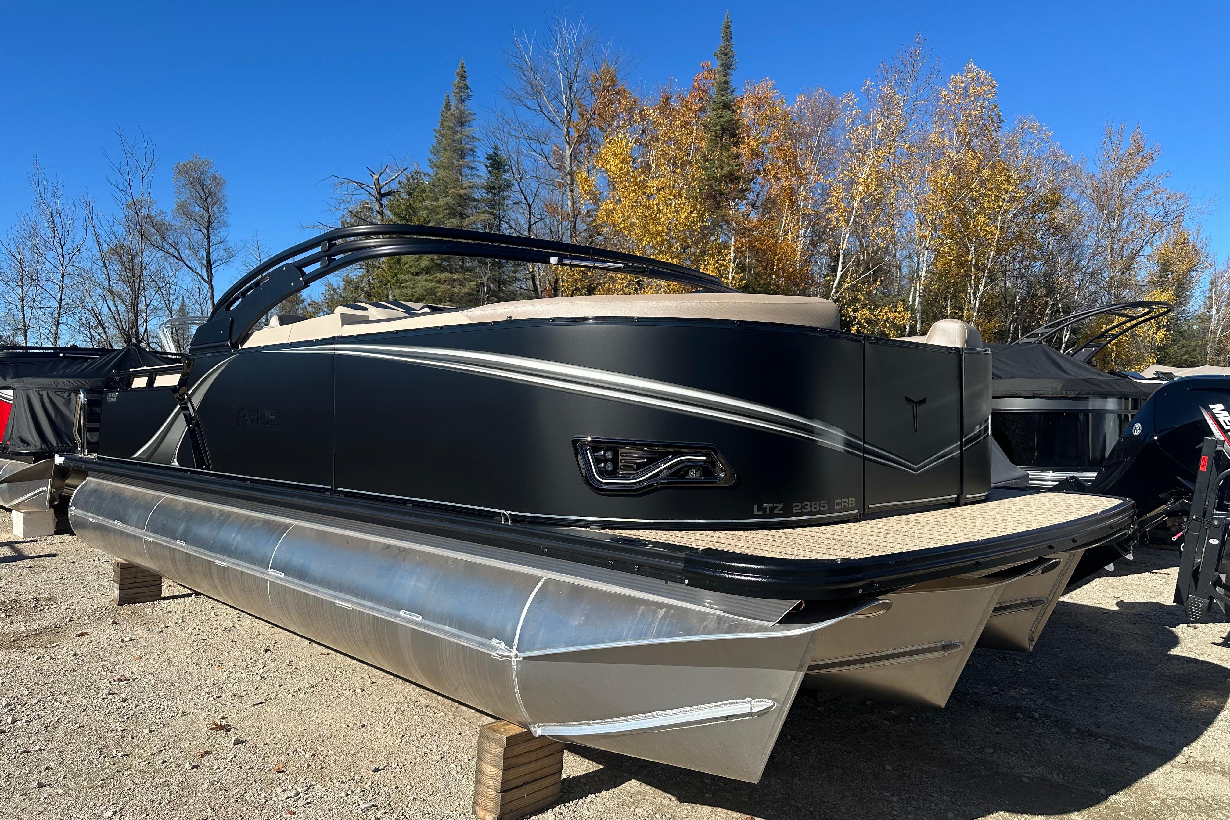 2026 Tahoe Pontoon LTZ Cruise Rear Bench