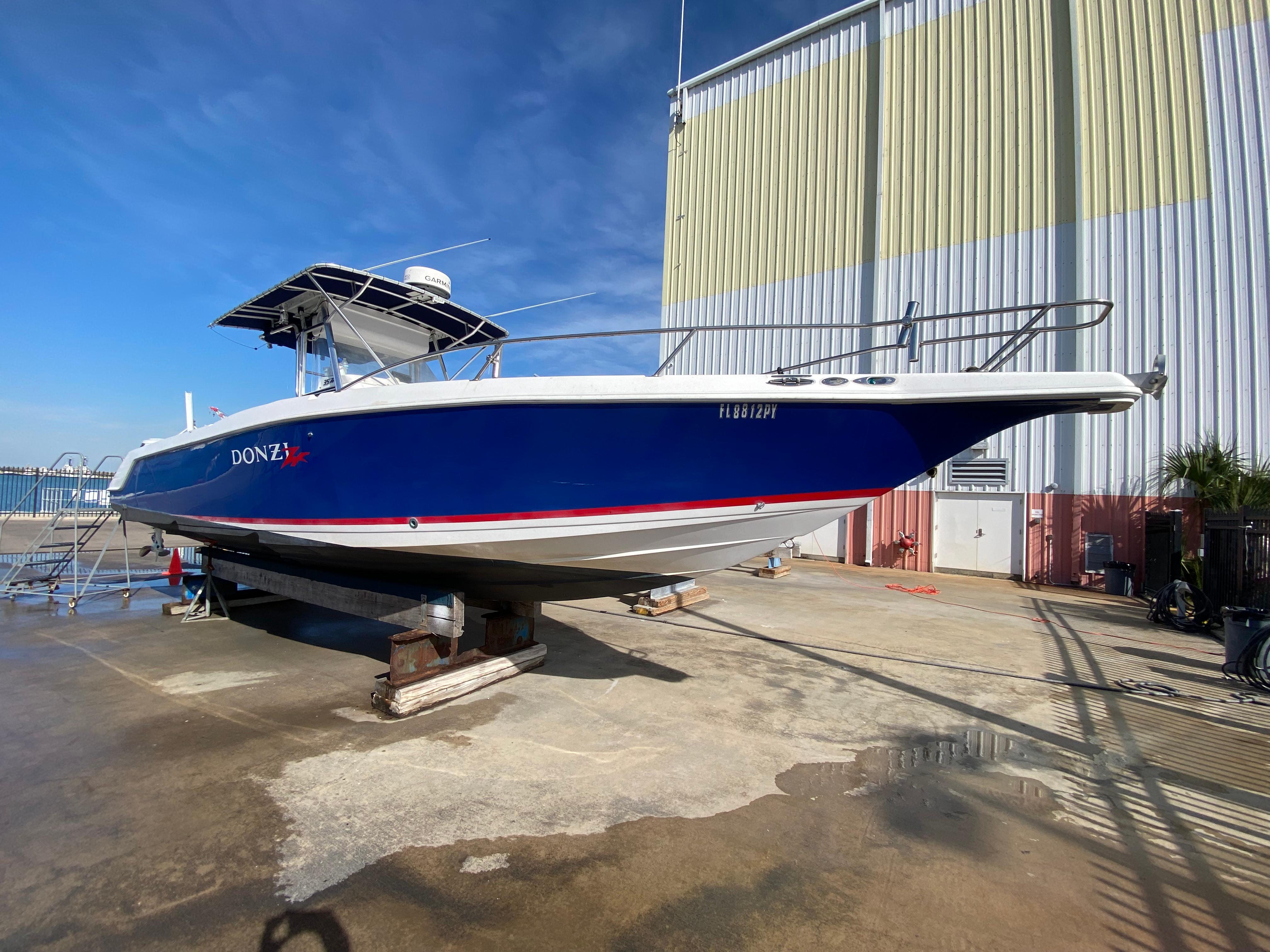 2000 Donzi 35 ZF Open