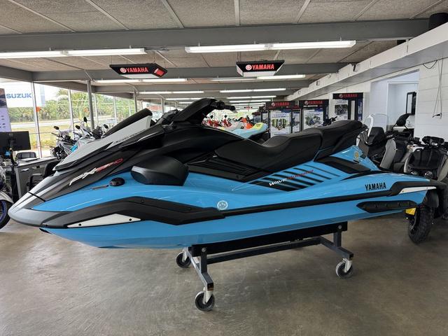 2025 Yamaha WaveRunner FX SVHO