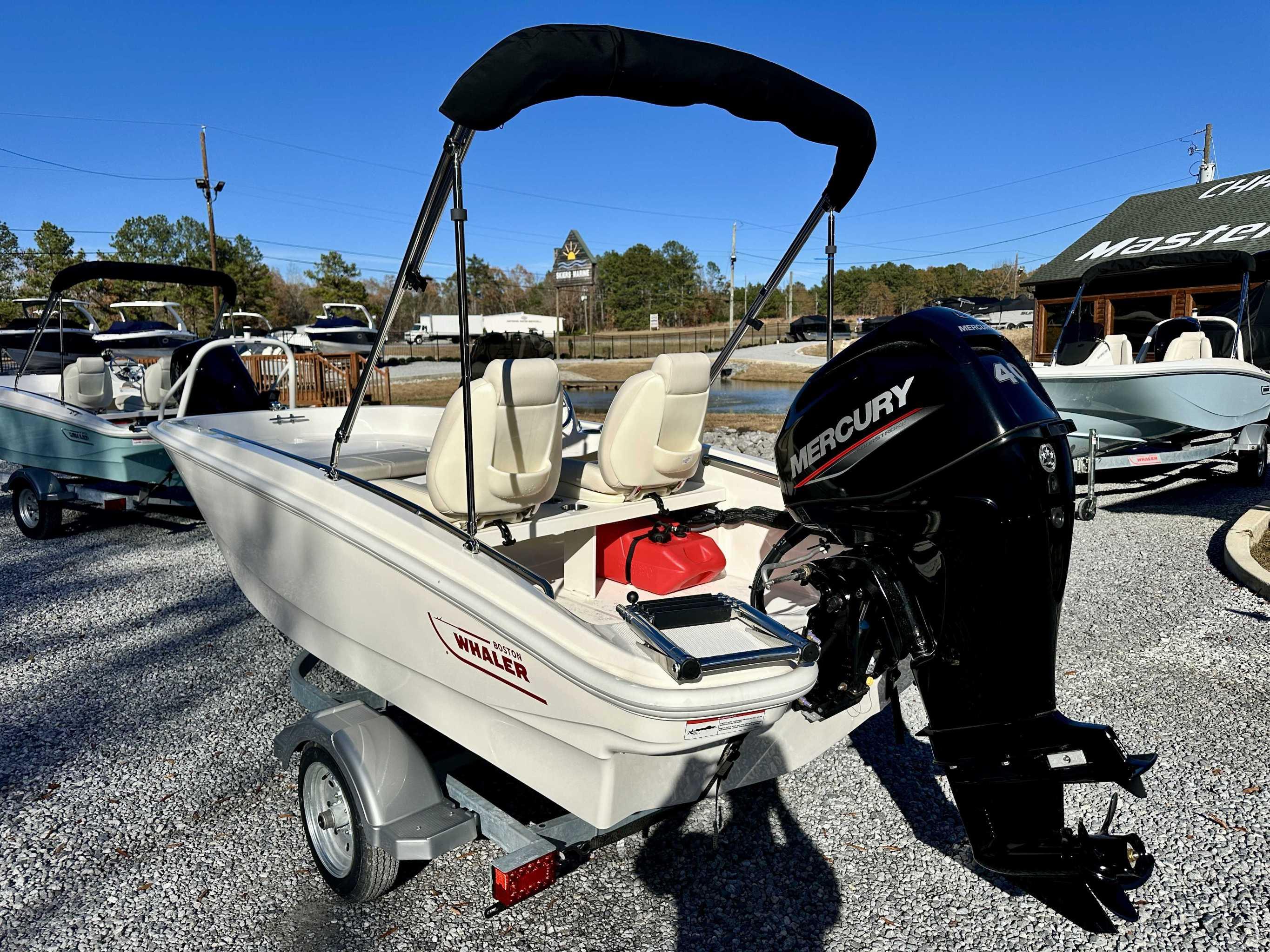 2025 Boston Whaler 130 Super Sport - 10